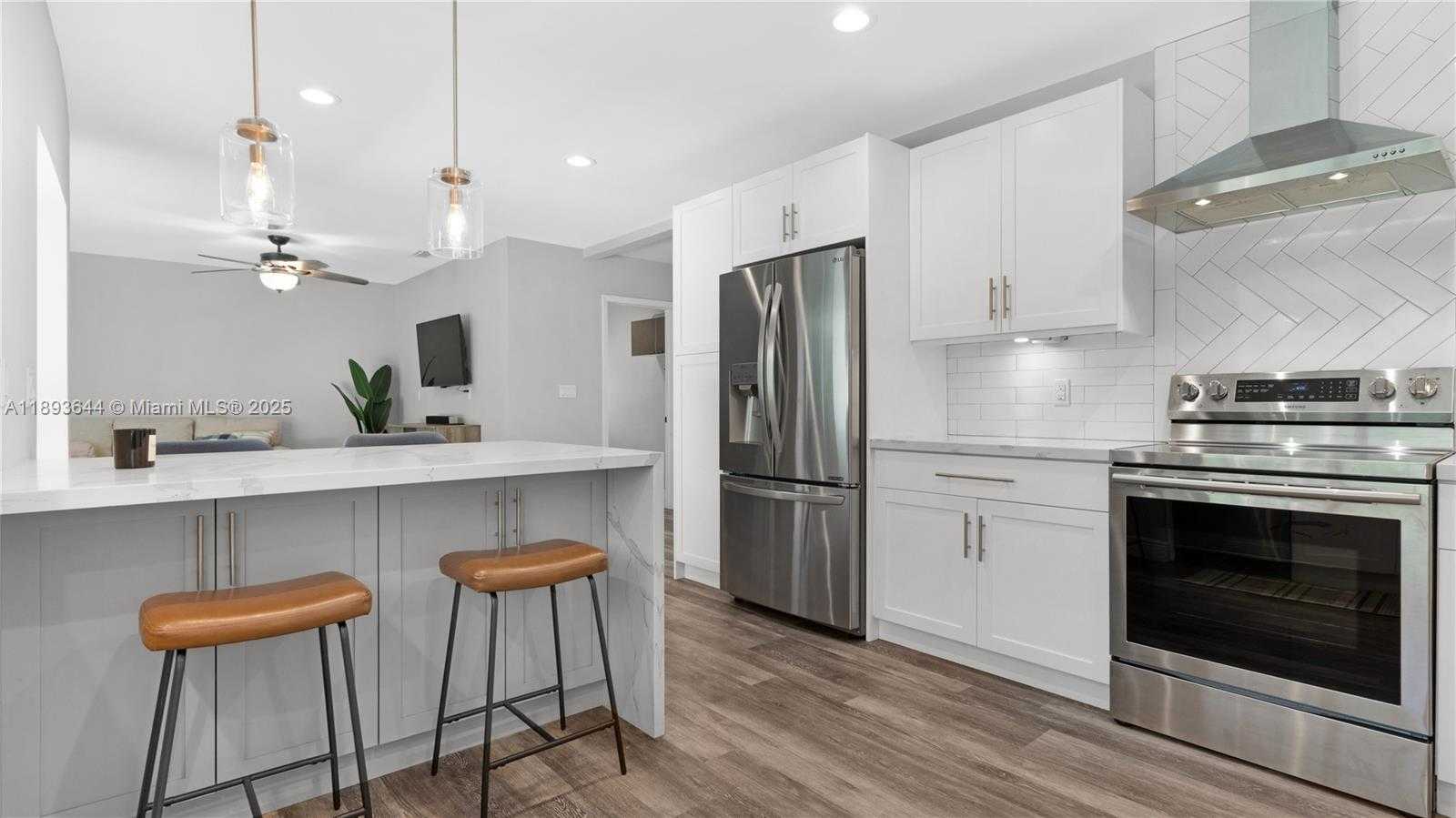 Small Image of 14590 SOUTH WEST 81ST AVE, Palmetto Bay Number 21