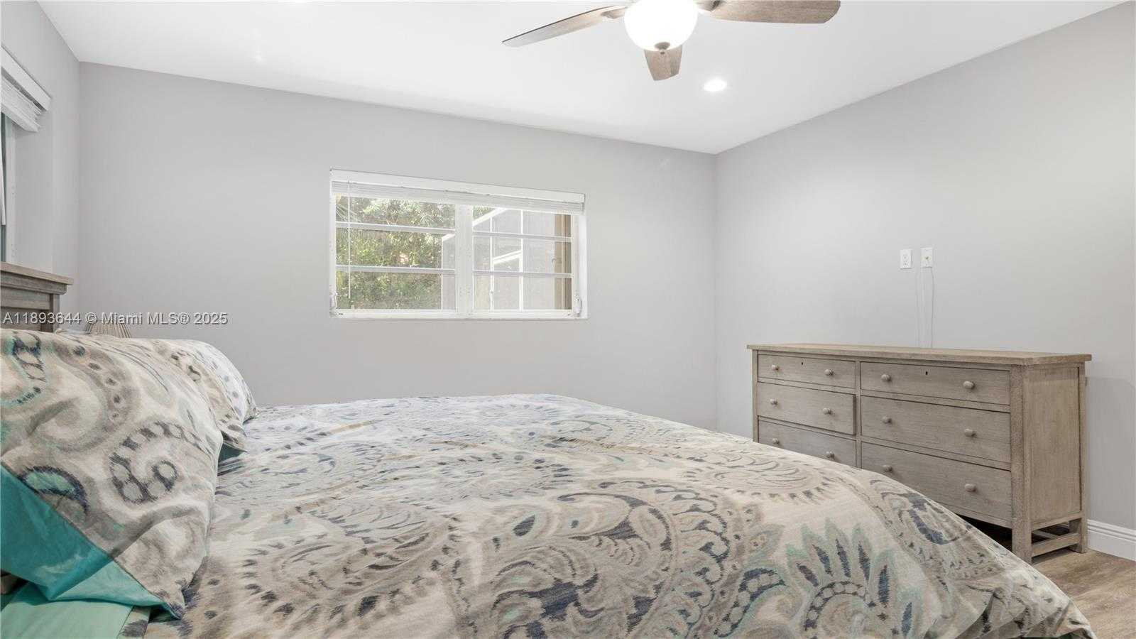 Small Image of 14590 SOUTH WEST 81ST AVE, Palmetto Bay Number 25
