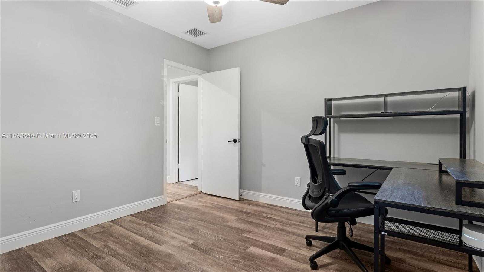 Small Image of 14590 SOUTH WEST 81ST AVE, Palmetto Bay Number 38