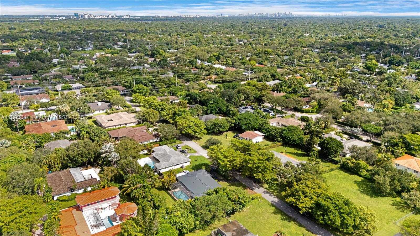 Small Image of 14590 SOUTH WEST 81ST AVE, Palmetto Bay Number 58
