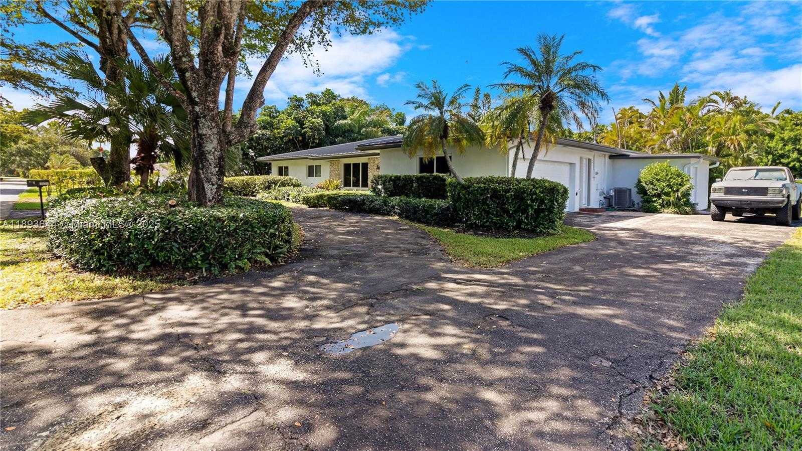 Small Image of 14590 SOUTH WEST 81ST AVE, Palmetto Bay Number 6