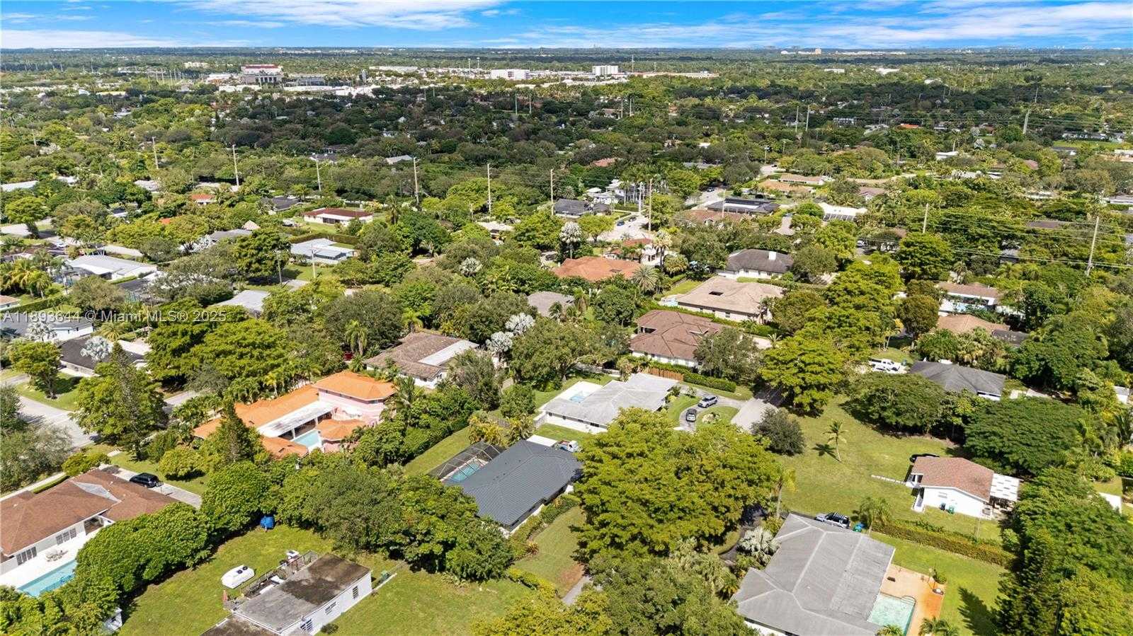 Small Image of 14590 SOUTH WEST 81ST AVE, Palmetto Bay Number 60