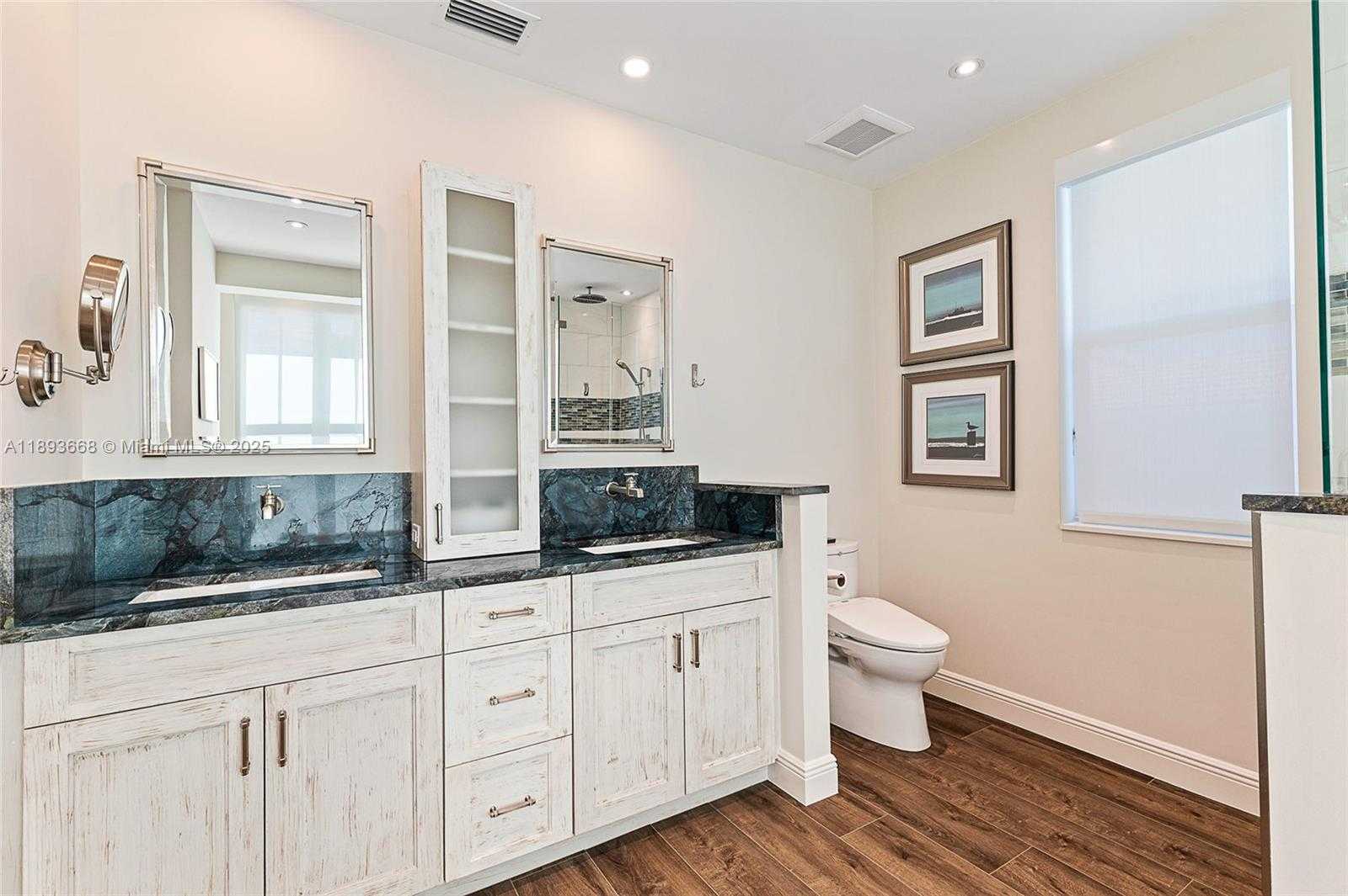 Small Image of 18119 SOUTH EAST FEDERAL HWY, Jupiter Number 24