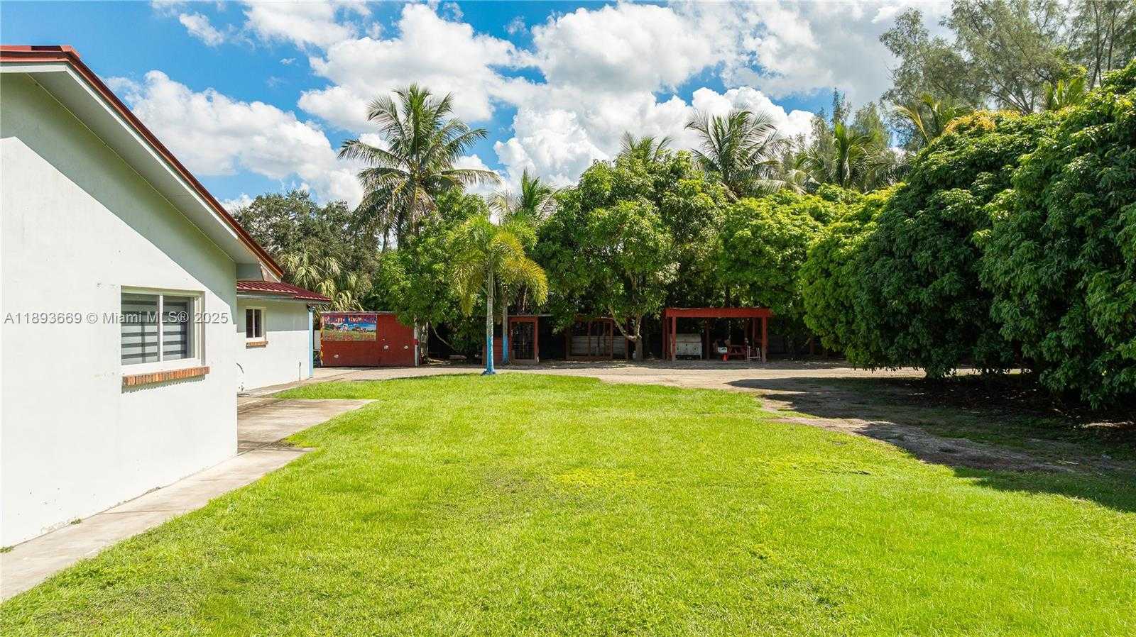 Small Image of 19501 SOUTH WEST 236TH ST, Homestead Number 54