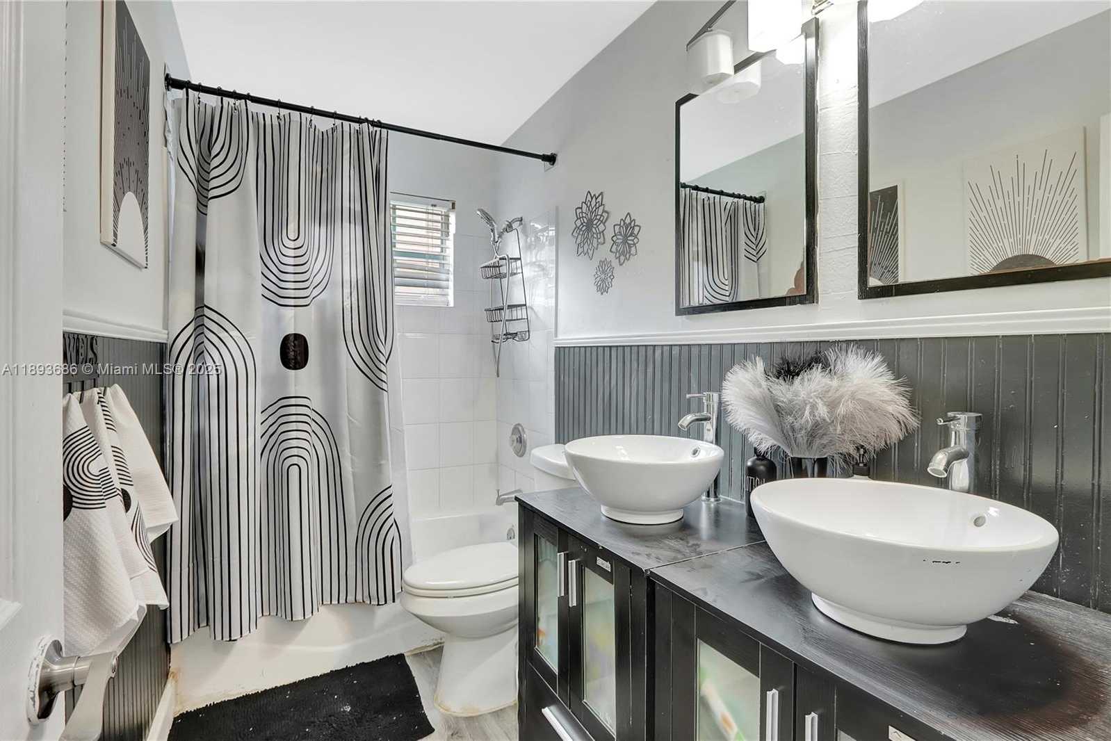 Small Image of 820 NORTH WEST 67TH AVE, Margate Number 8