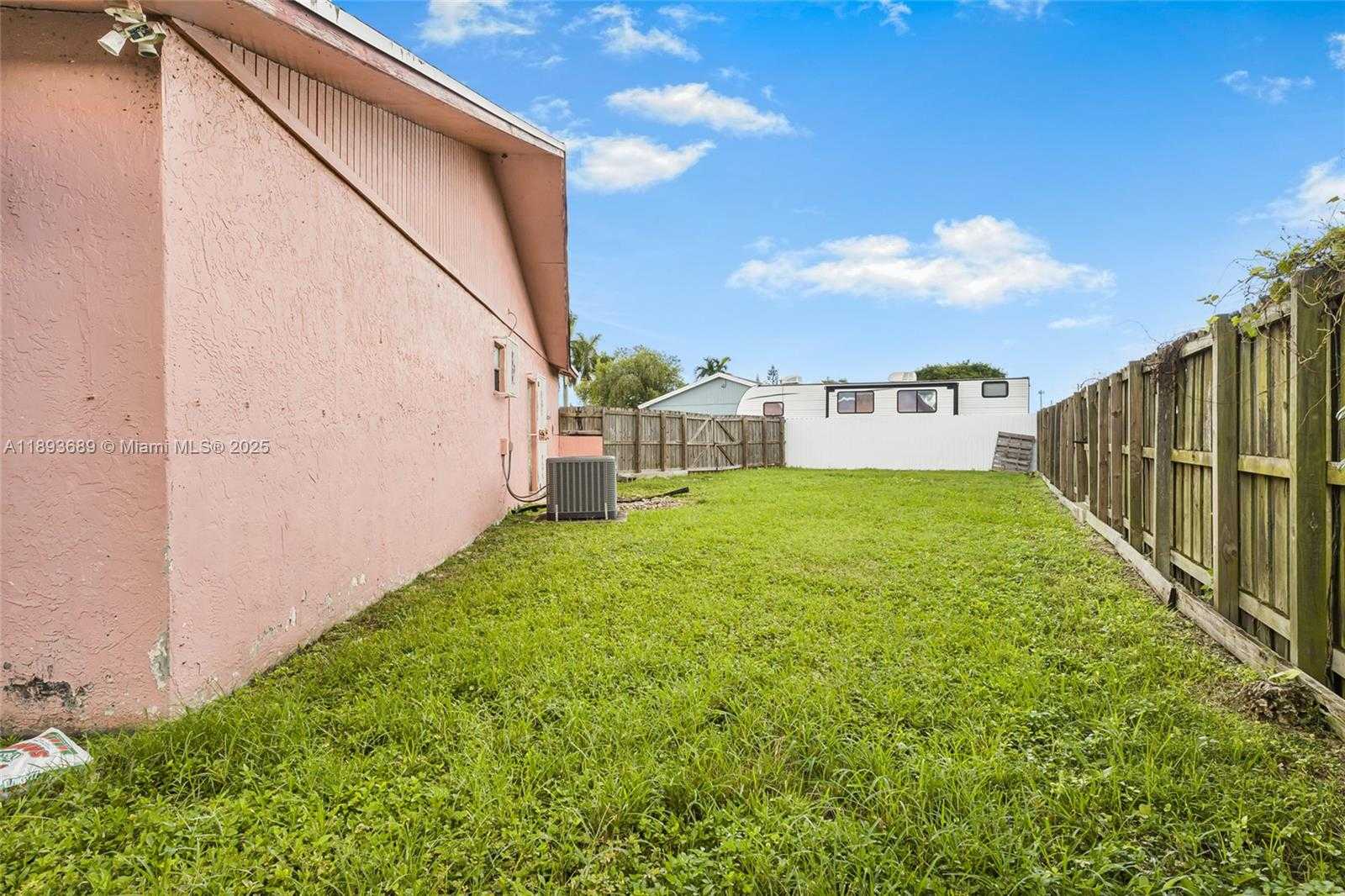 Small Image of 12424 SOUTH WEST 259TH TER, Homestead Number 22