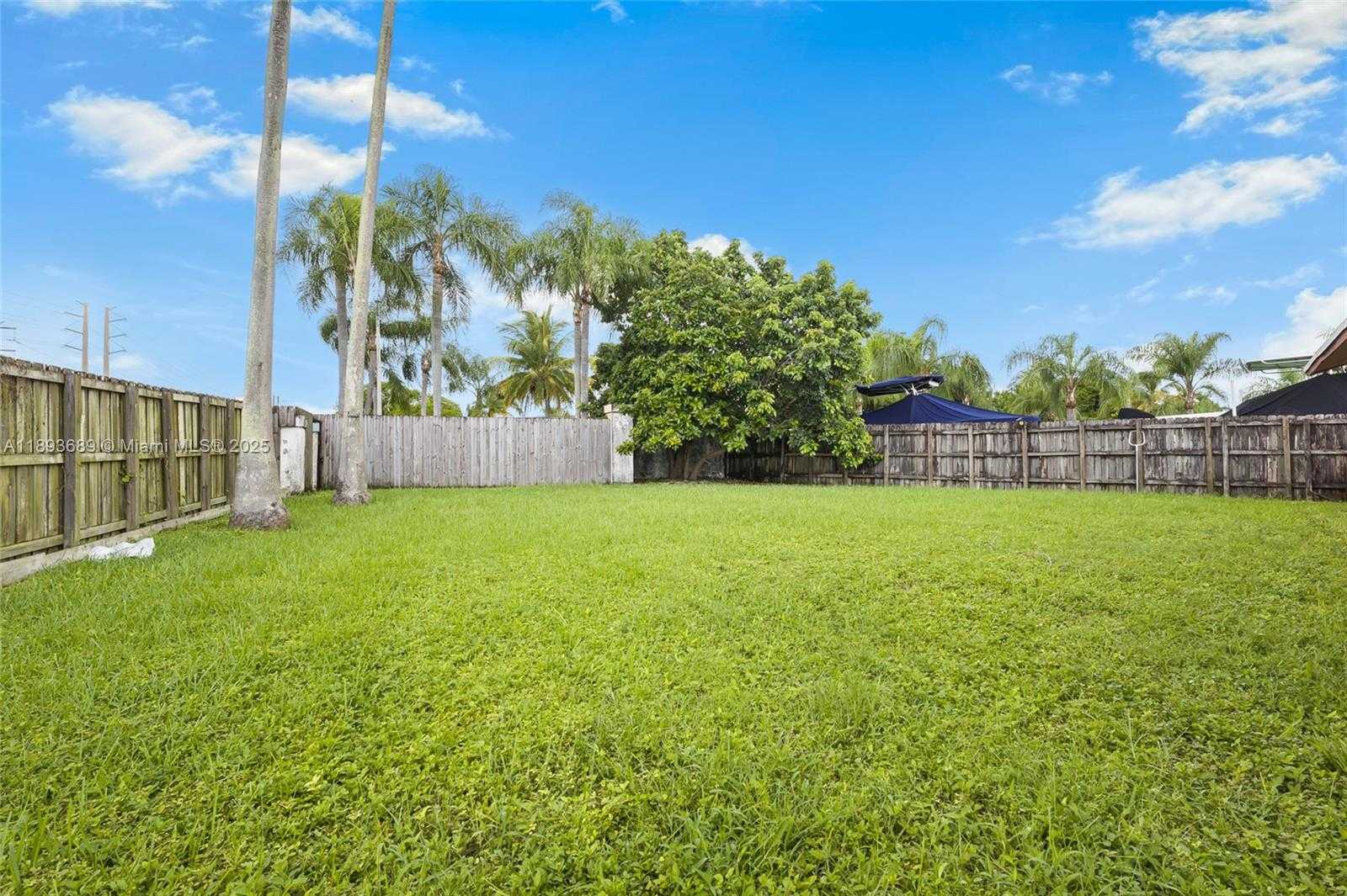 Small Image of 12424 SOUTH WEST 259TH TER, Homestead Number 24