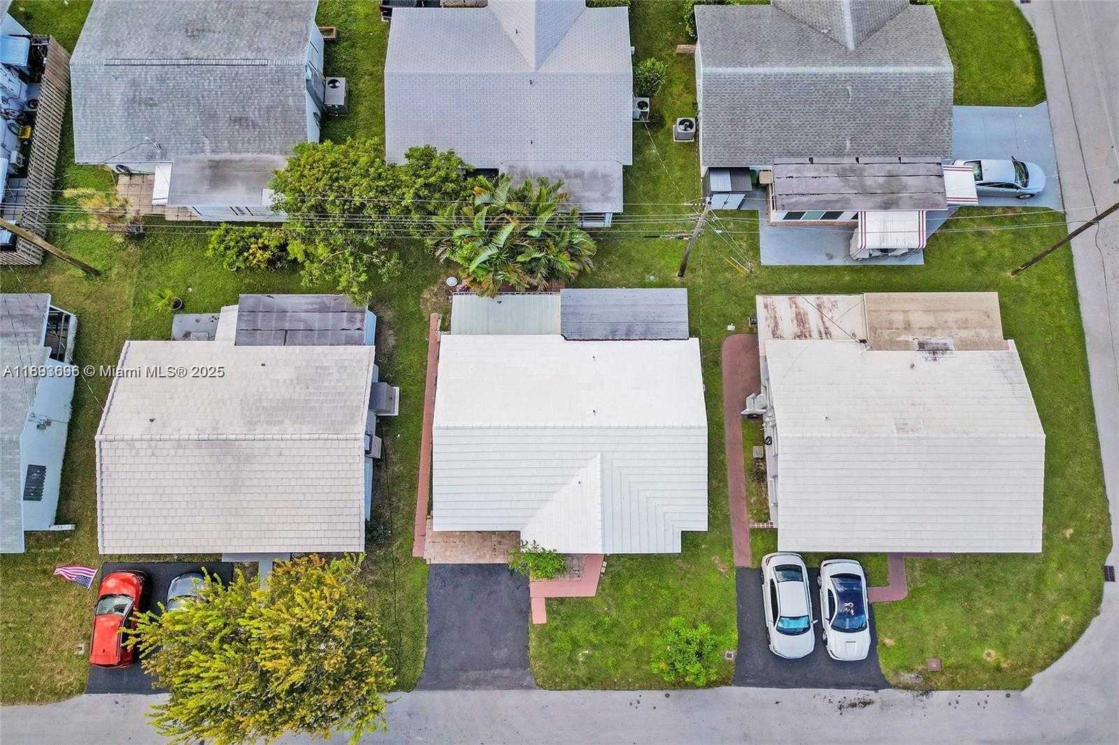 Small Image of 4577 NORTH WEST 16TH TER, Tamarac Number 18