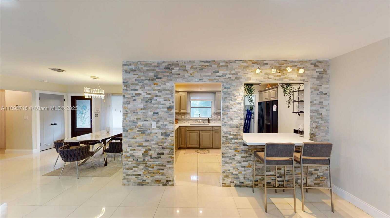 Small Image of 2121 NORTH EAST 62ND ST, Fort Lauderdale Number 6