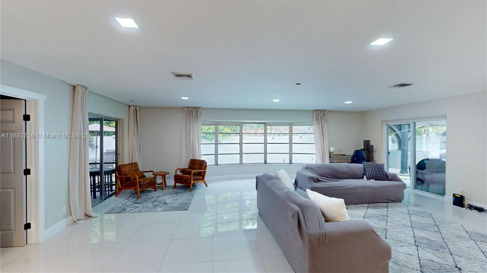 Small Image of 2121 NORTH EAST 62ND ST, Fort Lauderdale Number 7