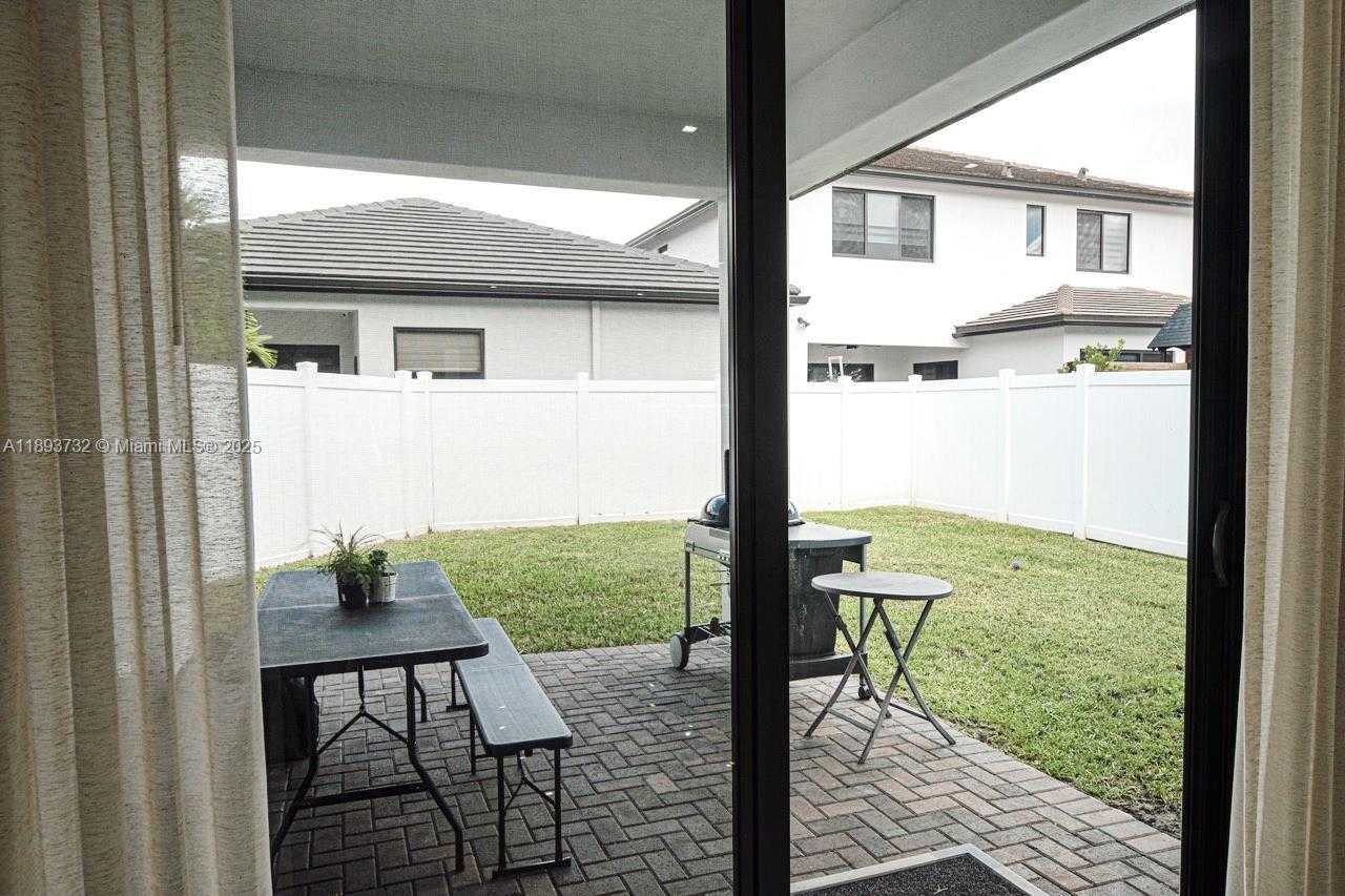 Small Image of 8137 NORTH WEST 46TH TER, Doral Number 12