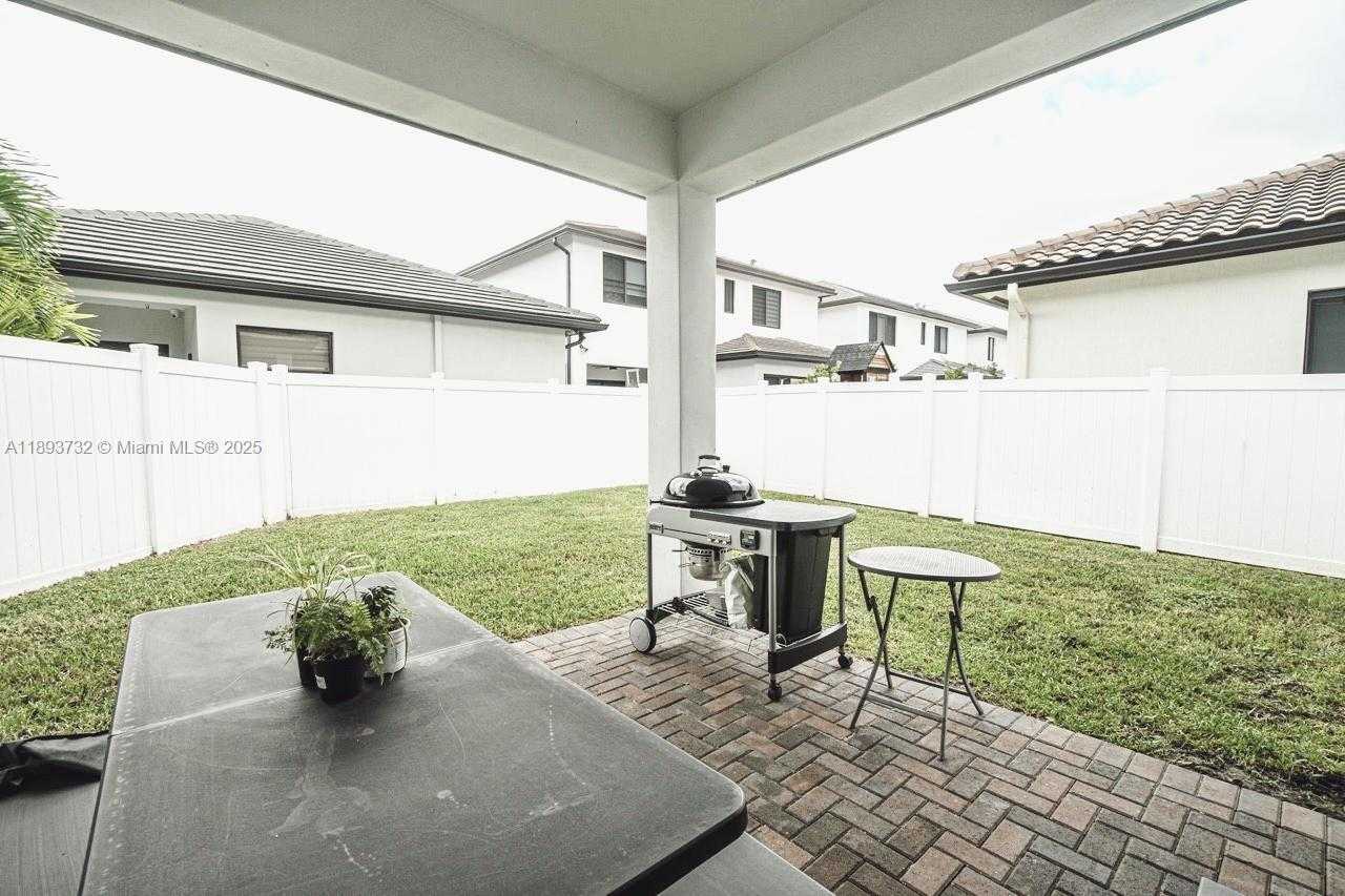 Small Image of 8137 NORTH WEST 46TH TER, Doral Number 13