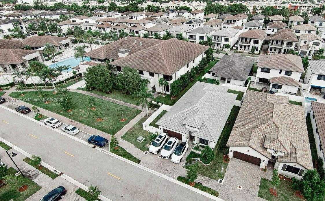 Small Image of 8137 NORTH WEST 46TH TER, Doral Number 17