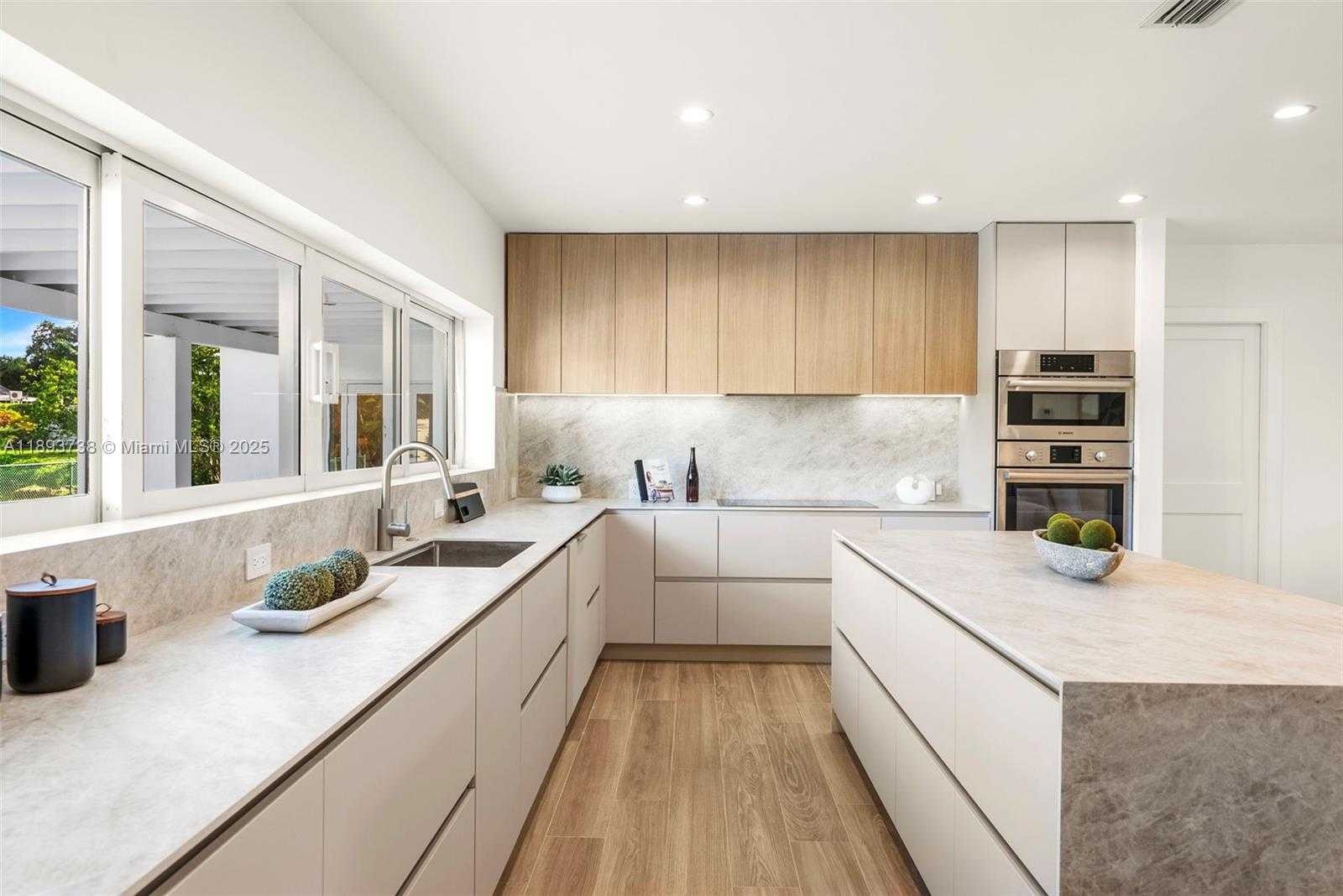 Small Image of 6951 SOUTH WEST 134TH ST, Pinecrest Number 18