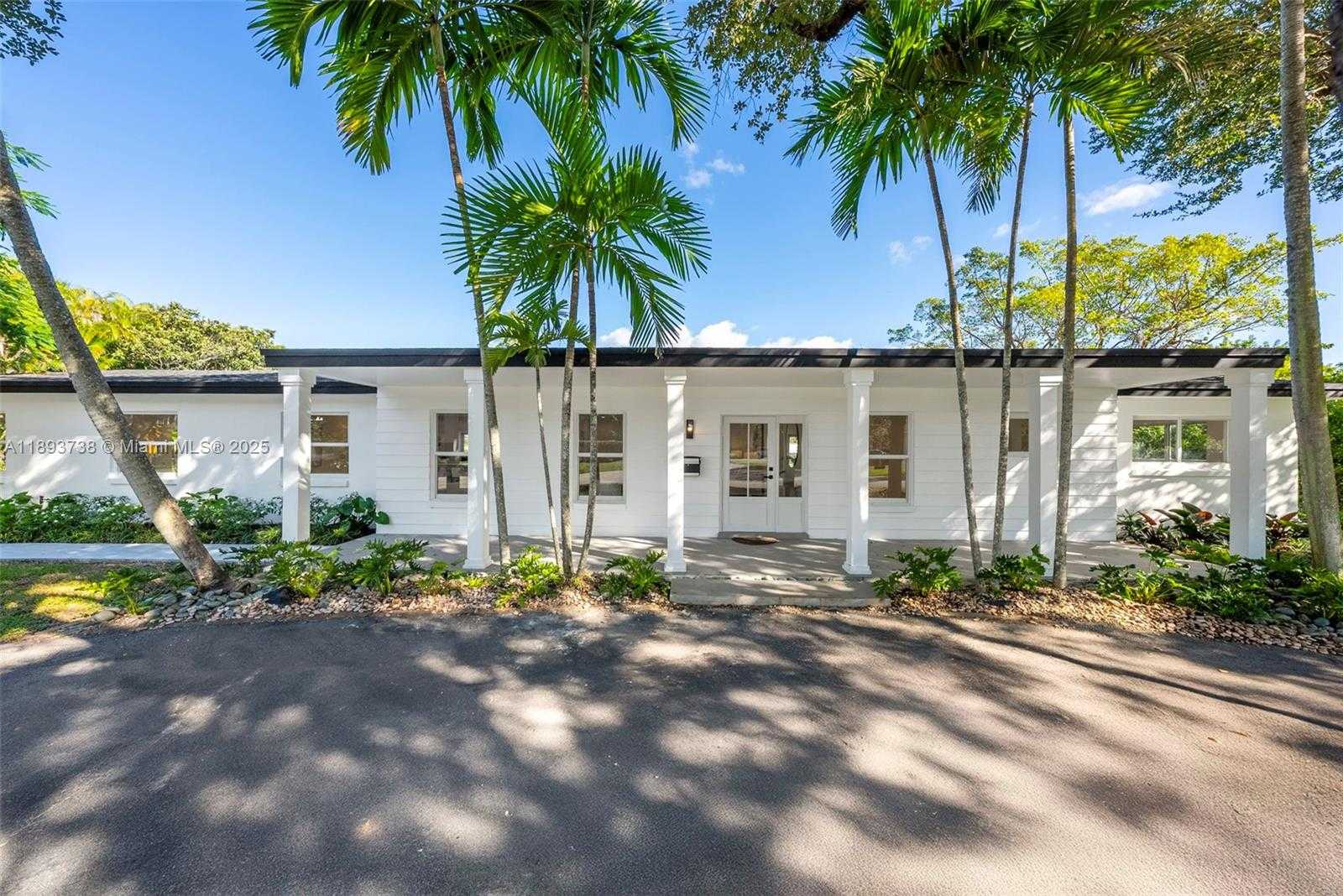 Small Image of 6951 SOUTH WEST 134TH ST, Pinecrest Number 2