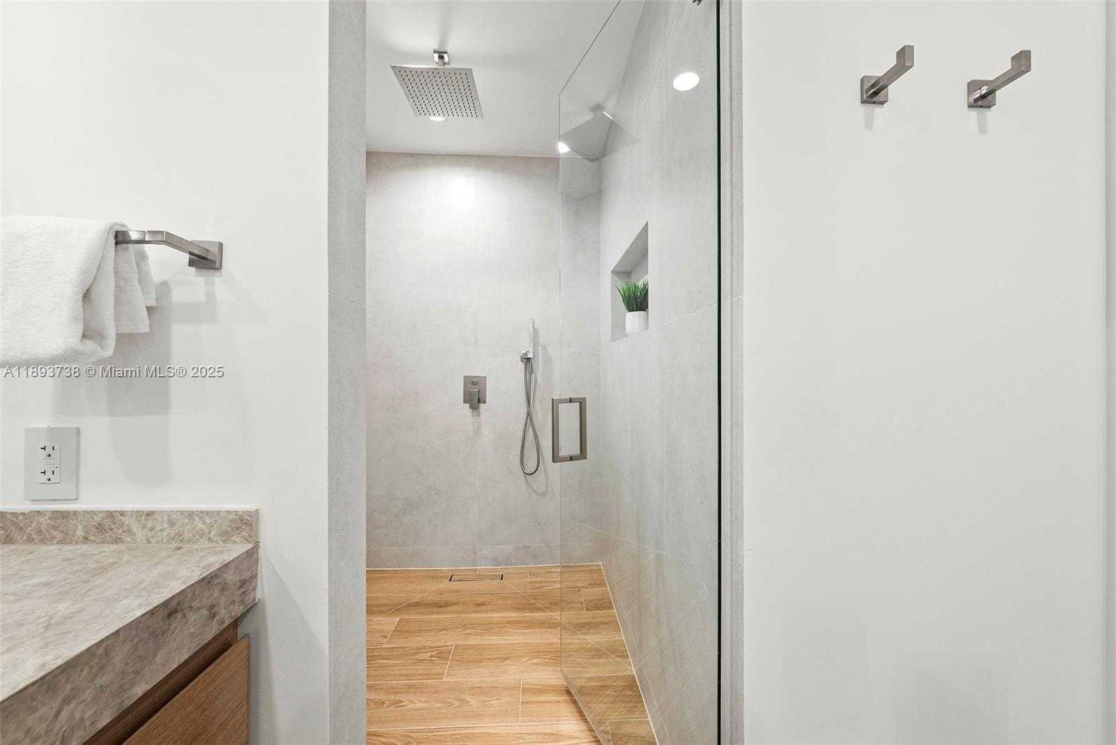 Small Image of 6951 SOUTH WEST 134TH ST, Pinecrest Number 36