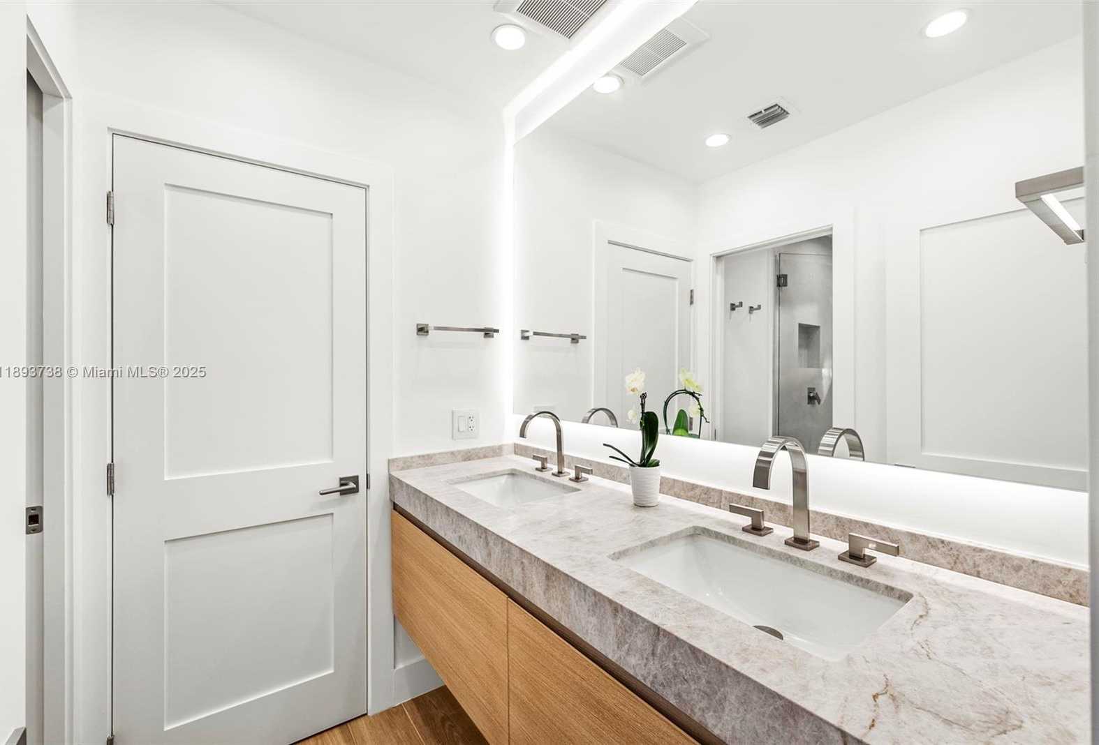 Small Image of 6951 SOUTH WEST 134TH ST, Pinecrest Number 44