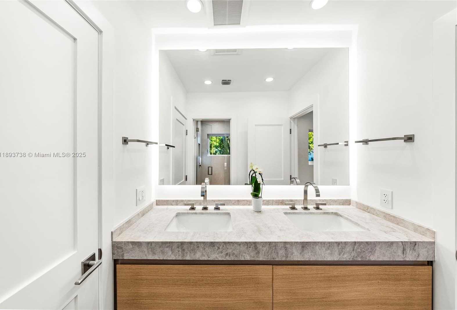 Small Image of 6951 SOUTH WEST 134TH ST, Pinecrest Number 46