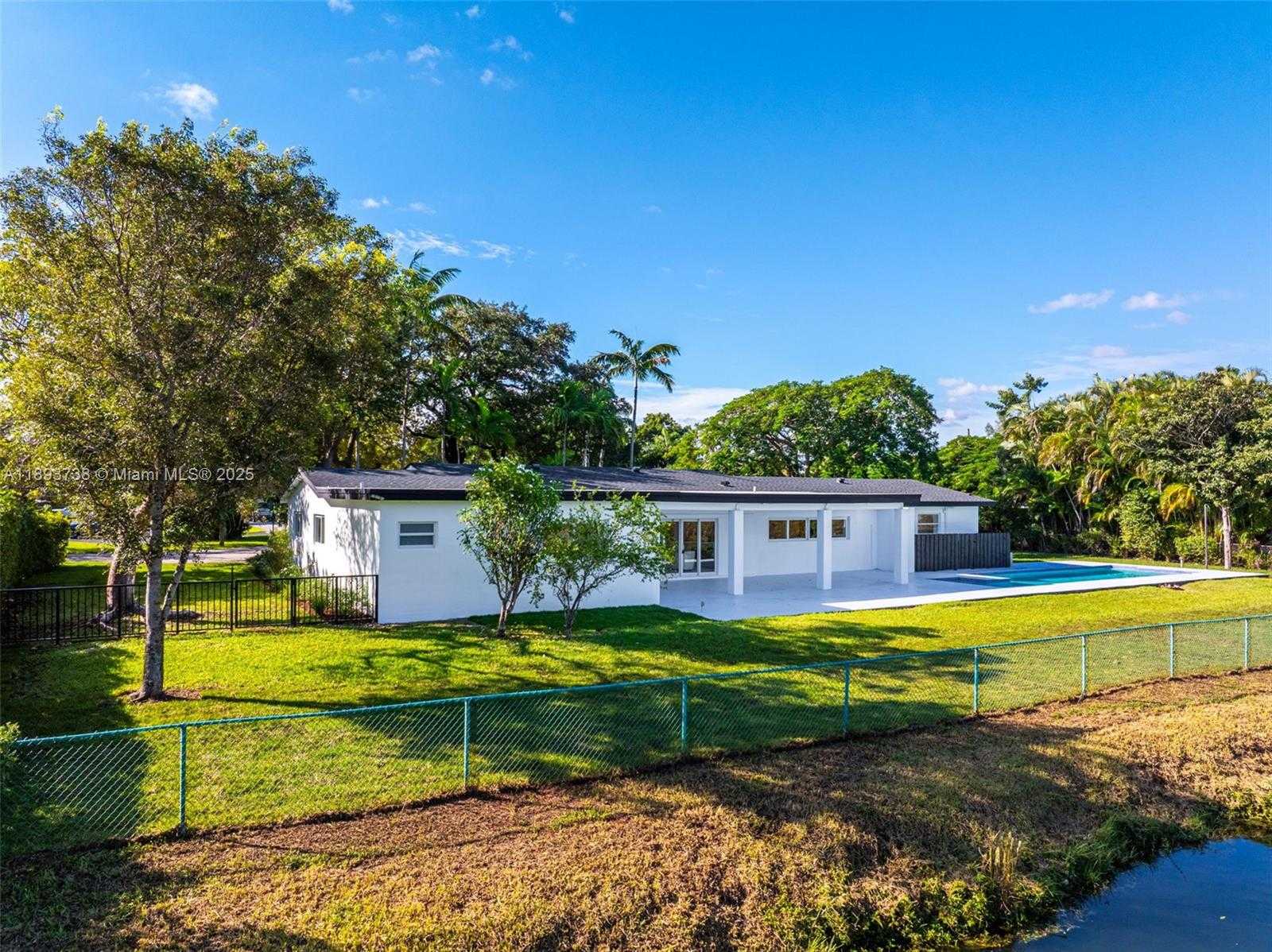 Small Image of 6951 SOUTH WEST 134TH ST, Pinecrest Number 79