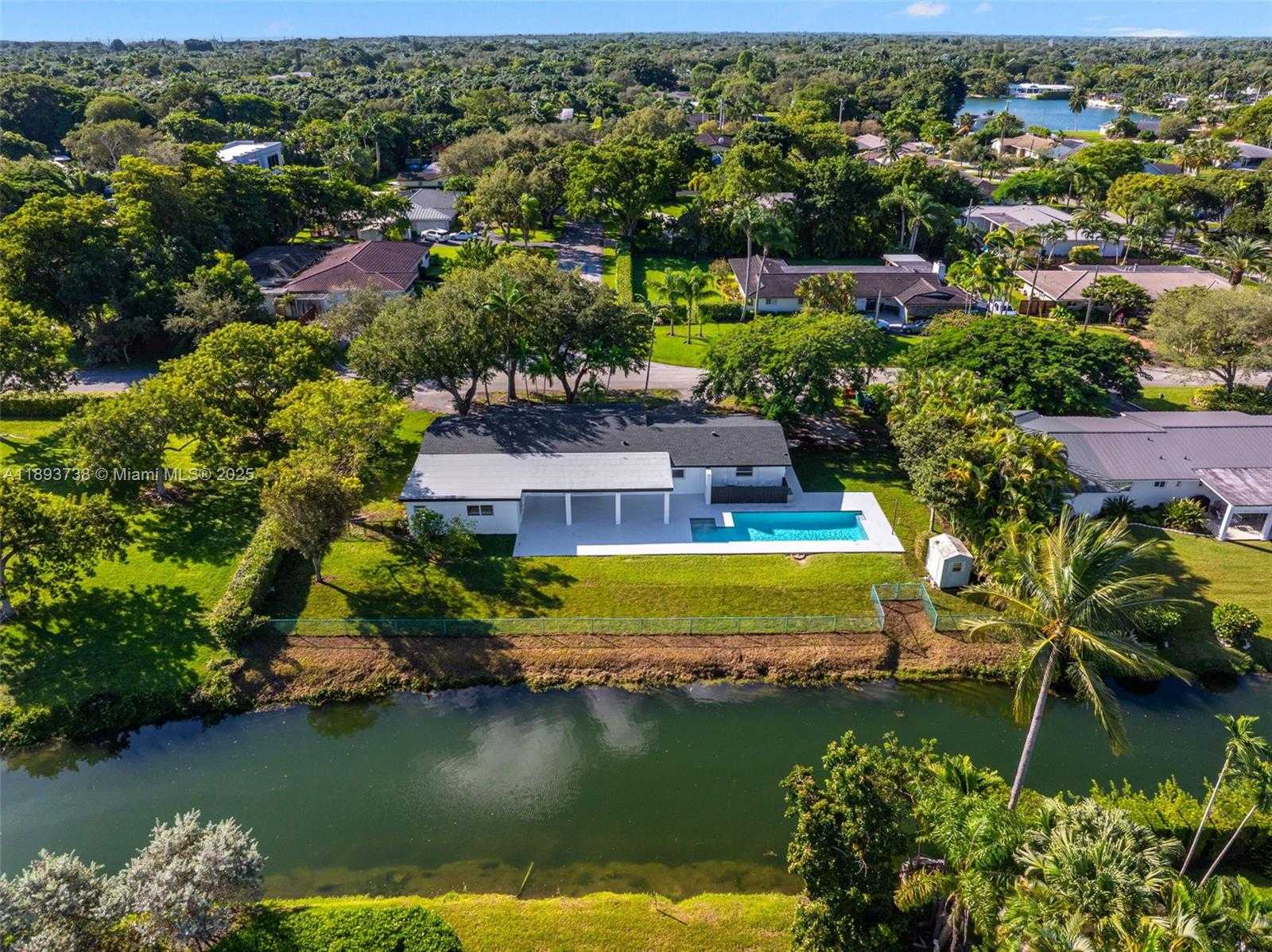 Small Image of 6951 SOUTH WEST 134TH ST, Pinecrest Number 81