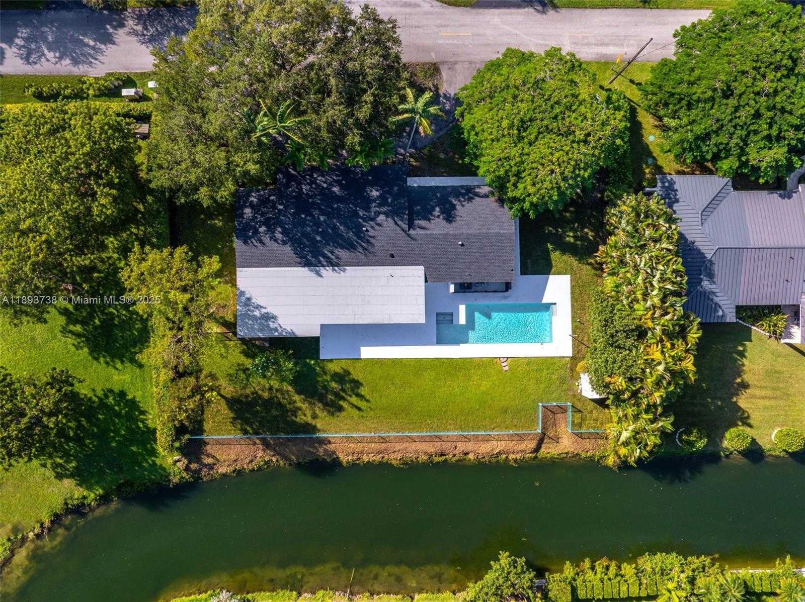 Small Image of 6951 SOUTH WEST 134TH ST, Pinecrest Number 82