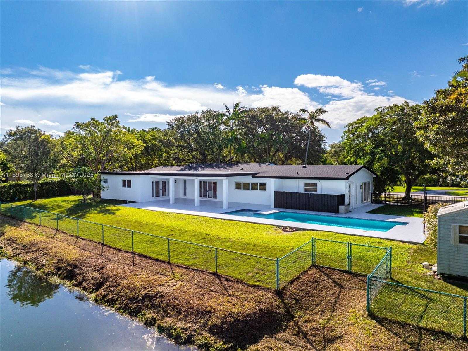 Small Image of 6951 SOUTH WEST 134TH ST, Pinecrest Number 83