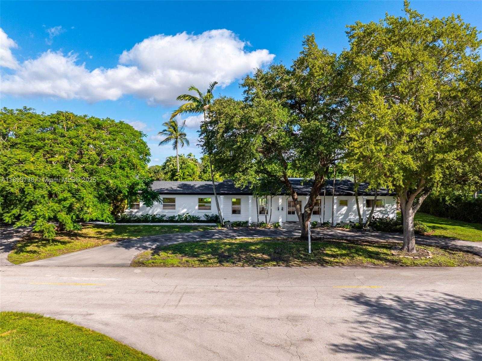 Small Image of 6951 SOUTH WEST 134TH ST, Pinecrest Number 91