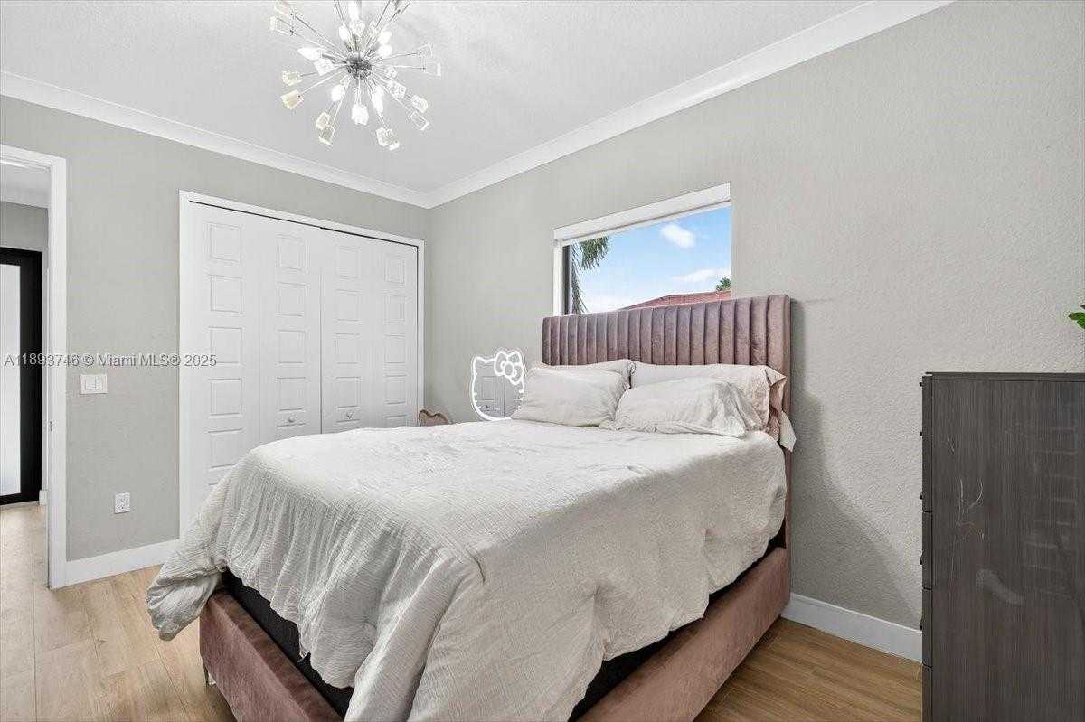 Small Image of 19200 BELVIEW DR, Cutler Bay Number 37
