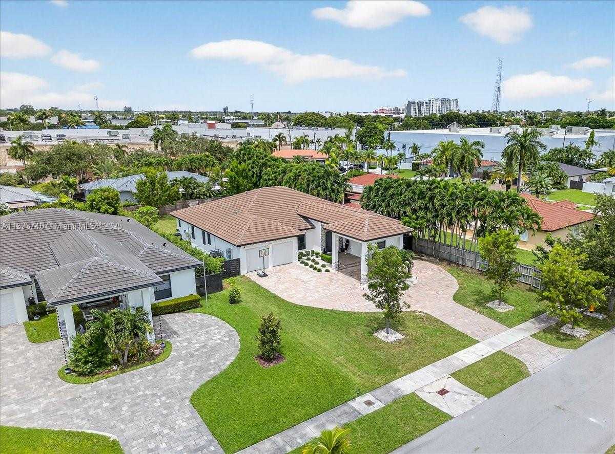 Small Image of 19200 BELVIEW DR, Cutler Bay Number 61