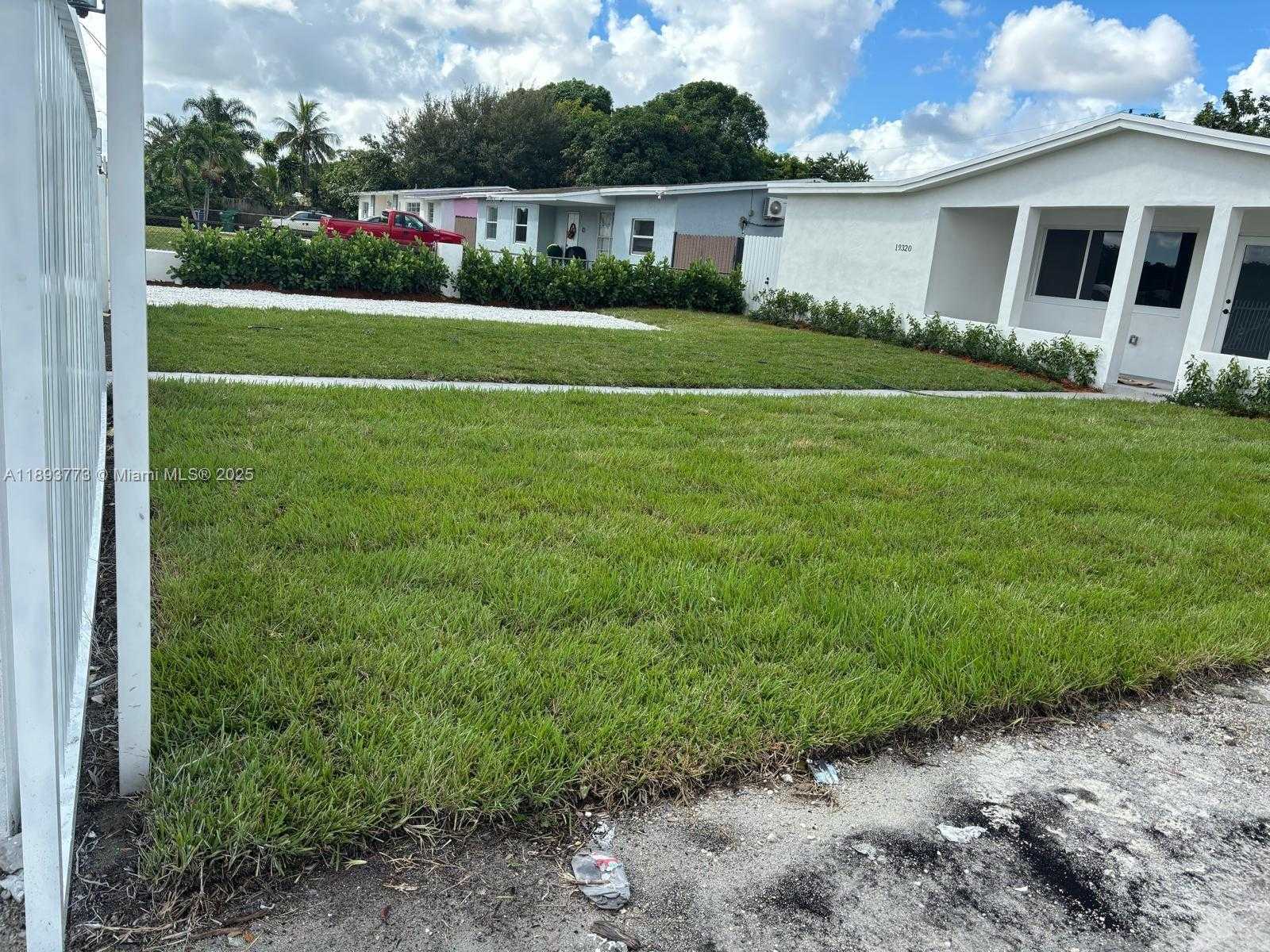 Small Image of Miami Gardens Number 2