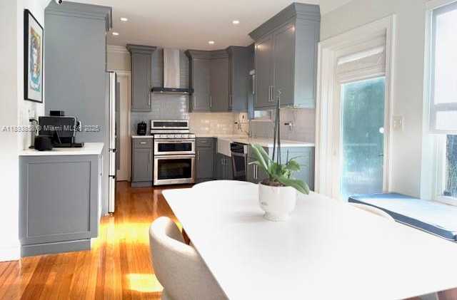 Small Image of 13075 NORTH EAST 4TH AVE, North Miami Number 10