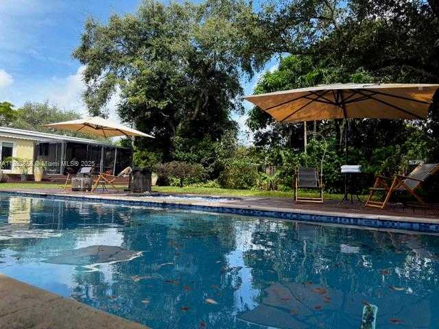 Small Image of 13075 NORTH EAST 4TH AVE, North Miami Number 26