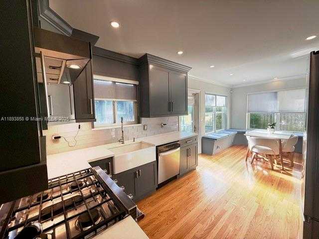 Small Image of 13075 NORTH EAST 4TH AVE, North Miami Number 57