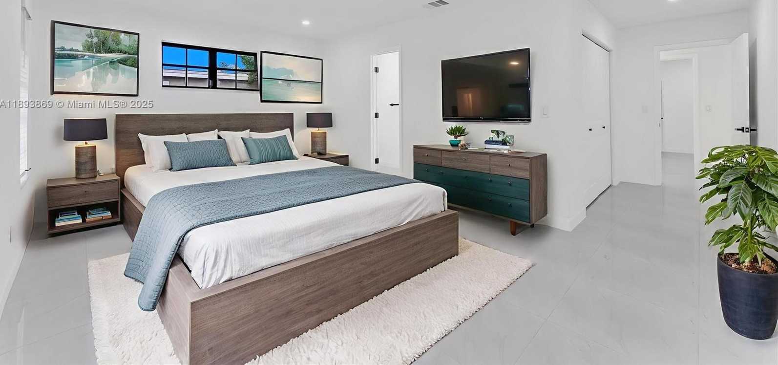 Small Image of 5526 PLUNKETT ST, Hollywood Number 26