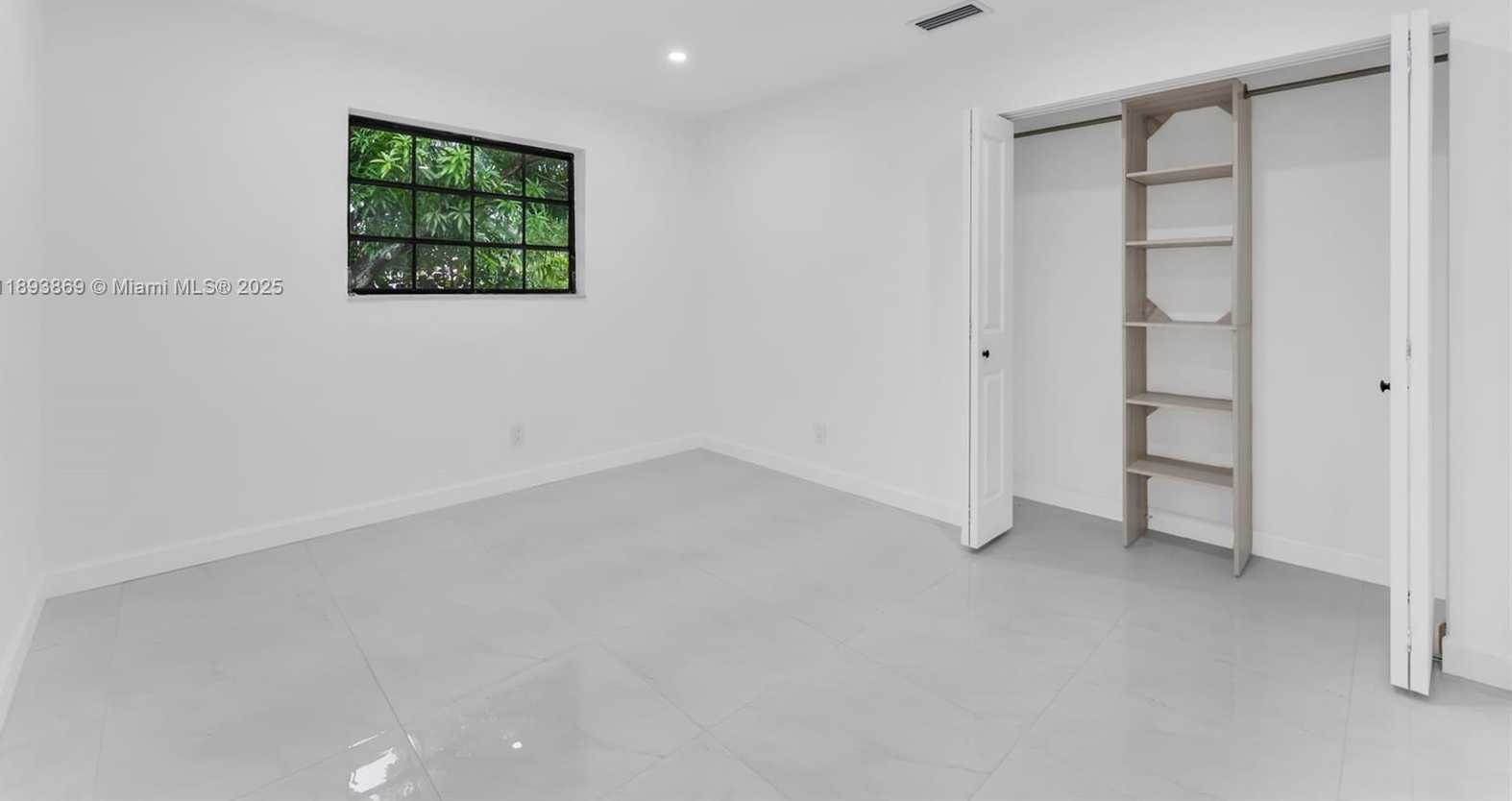 Small Image of 5526 PLUNKETT ST, Hollywood Number 34