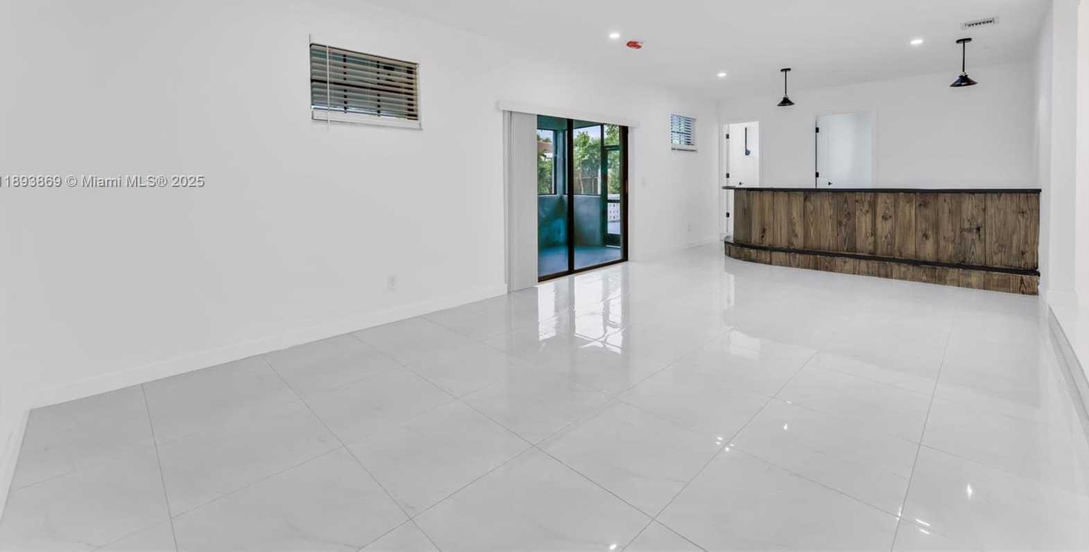 Small Image of 5526 PLUNKETT ST, Hollywood Number 51