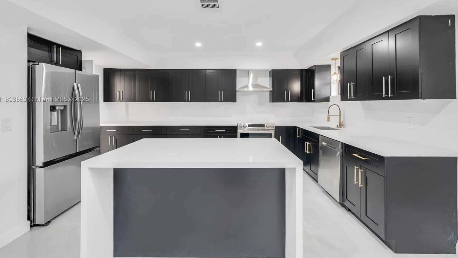 Small Image of 5526 PLUNKETT ST, Hollywood Number 8