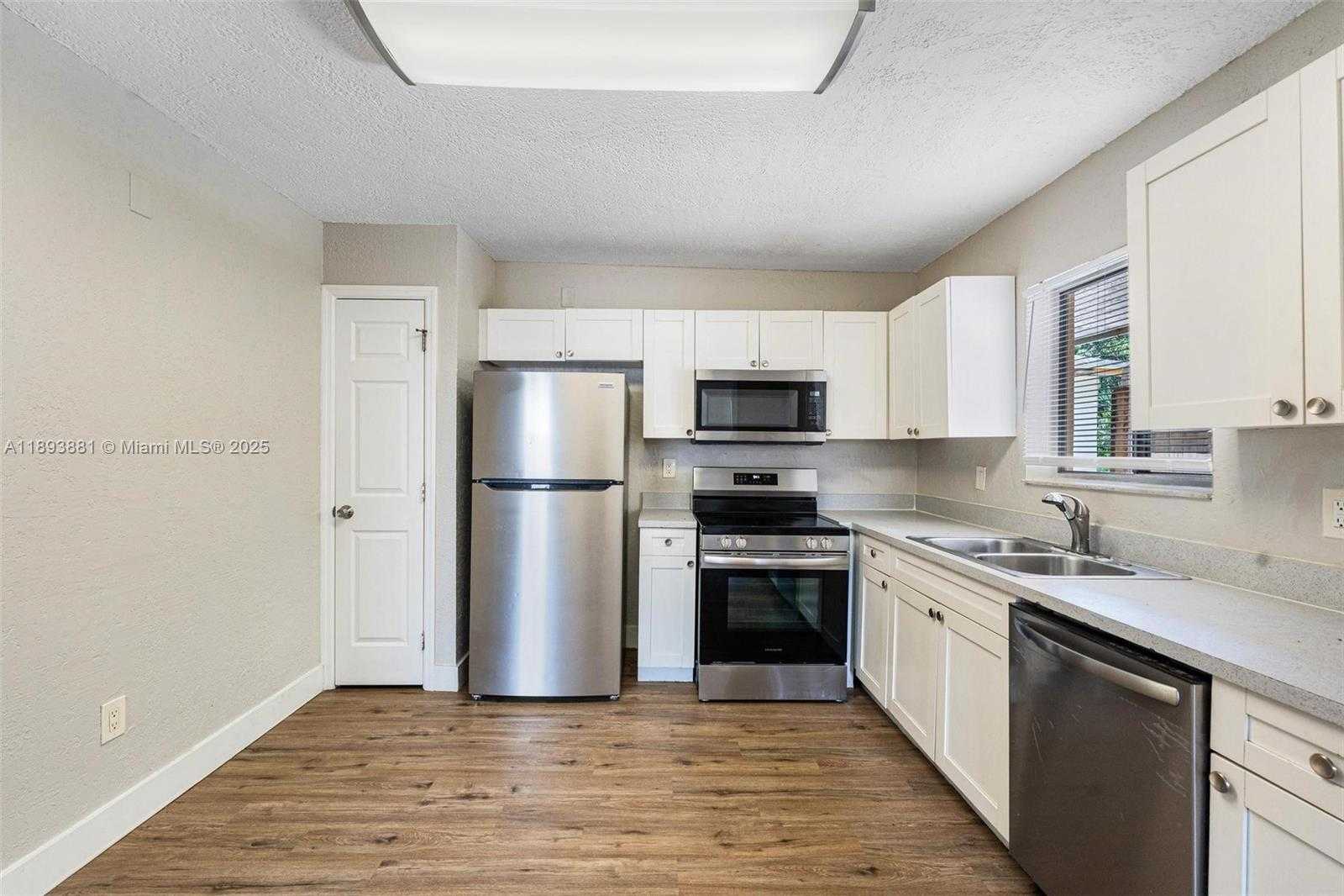 Small Image of 22123 SOUTH WEST 62ND CT, Boca Raton Number 5