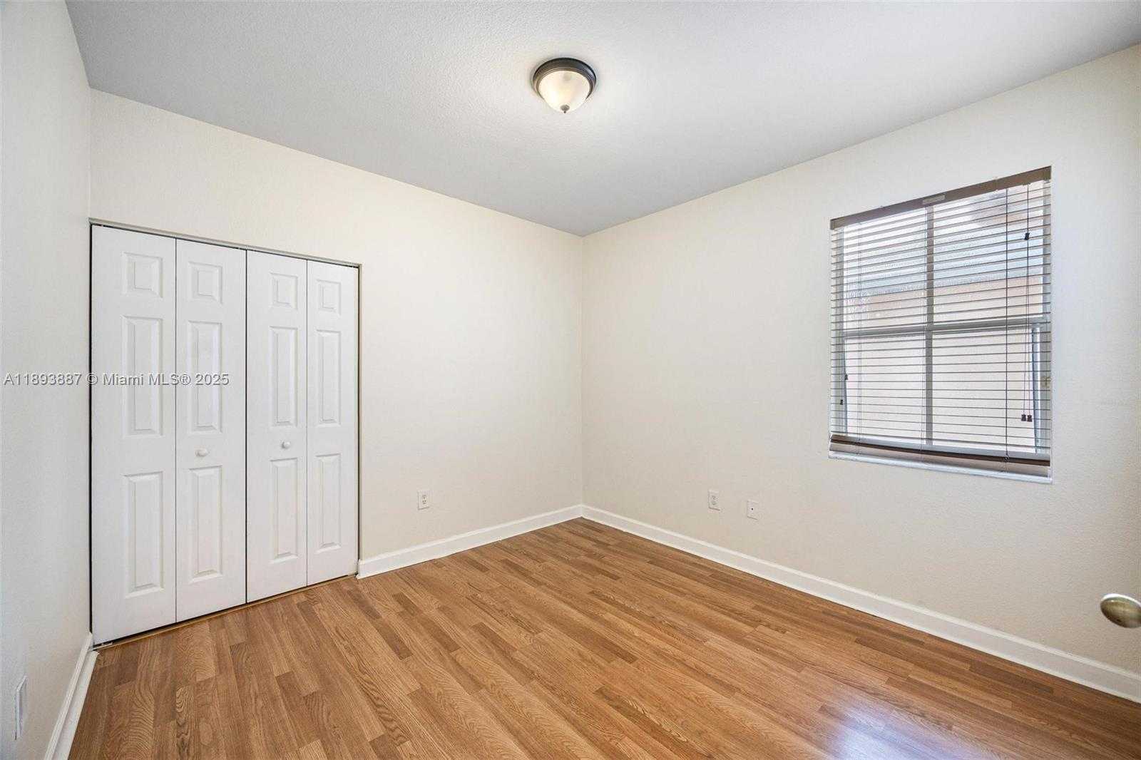 Small Image of 2884 SOUTH EAST 2ND DR, Homestead Number 12