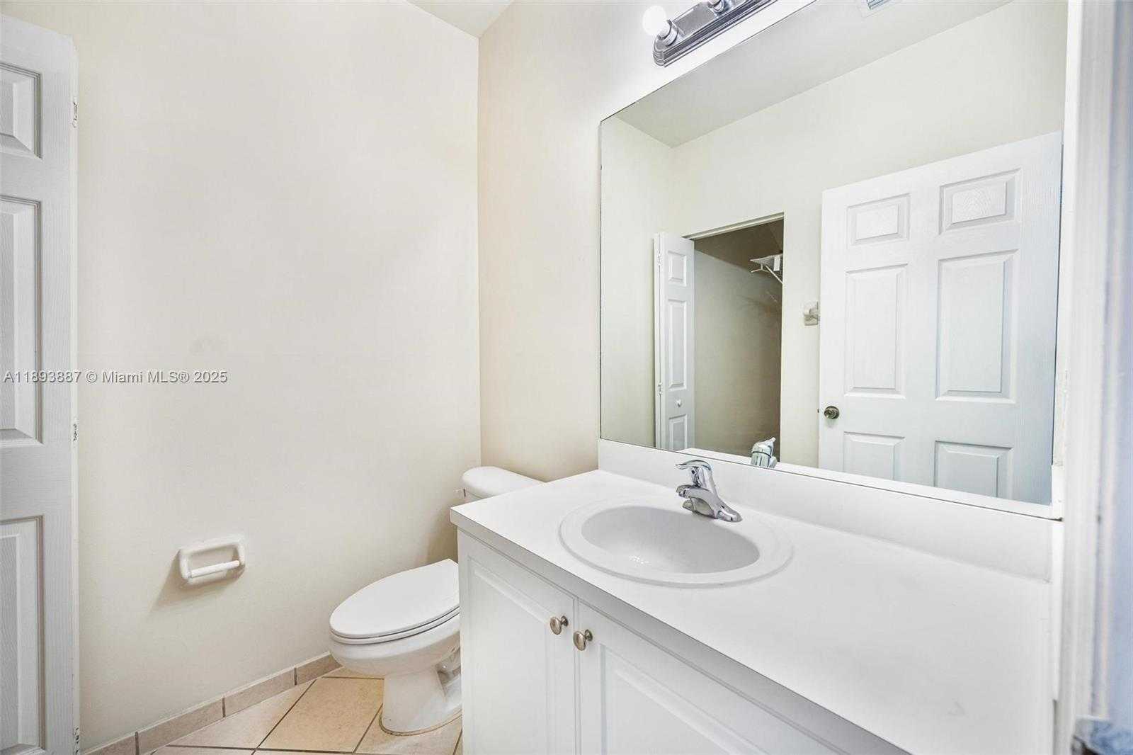 Small Image of 2884 SOUTH EAST 2ND DR, Homestead Number 15