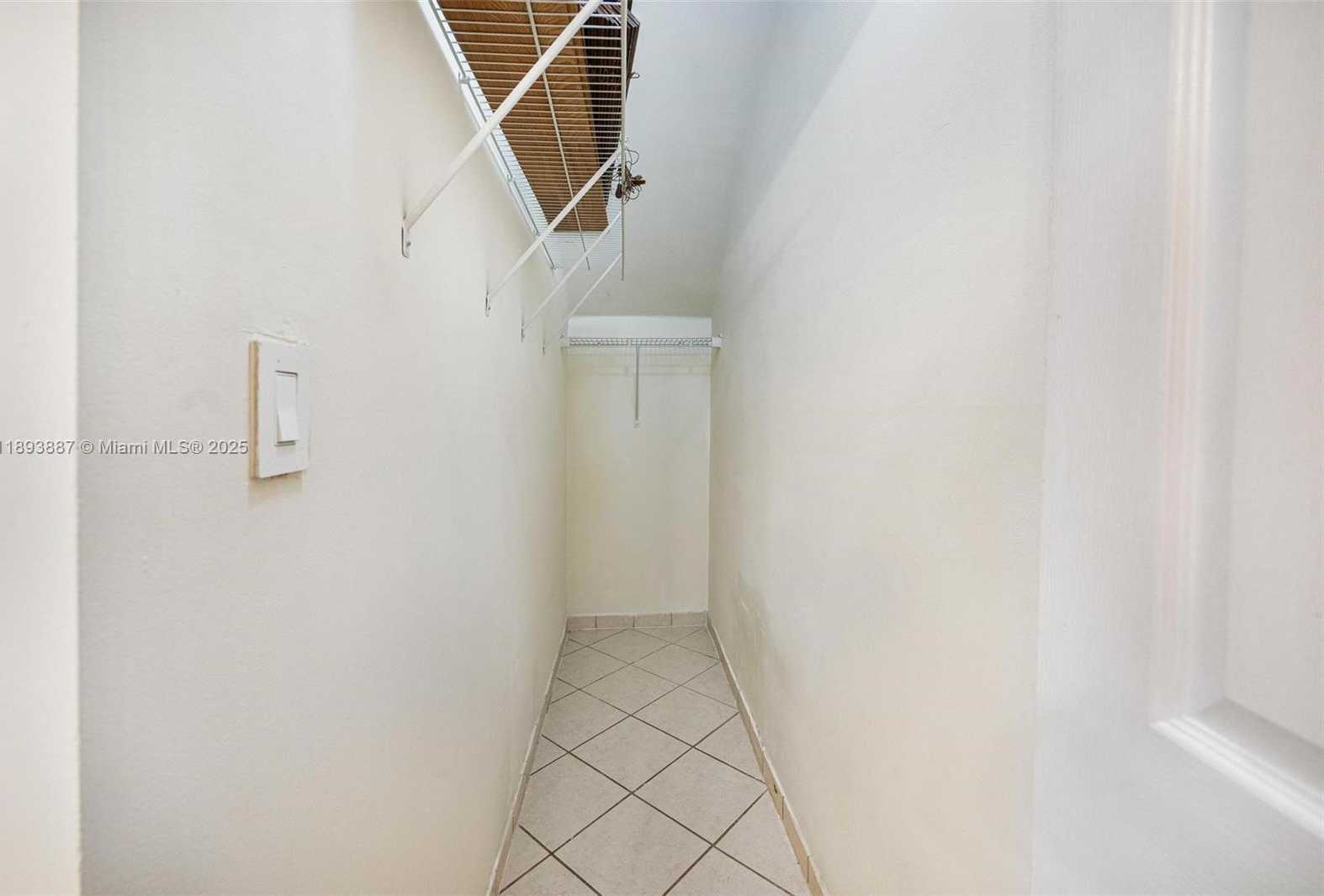 Small Image of 2884 SOUTH EAST 2ND DR, Homestead Number 21