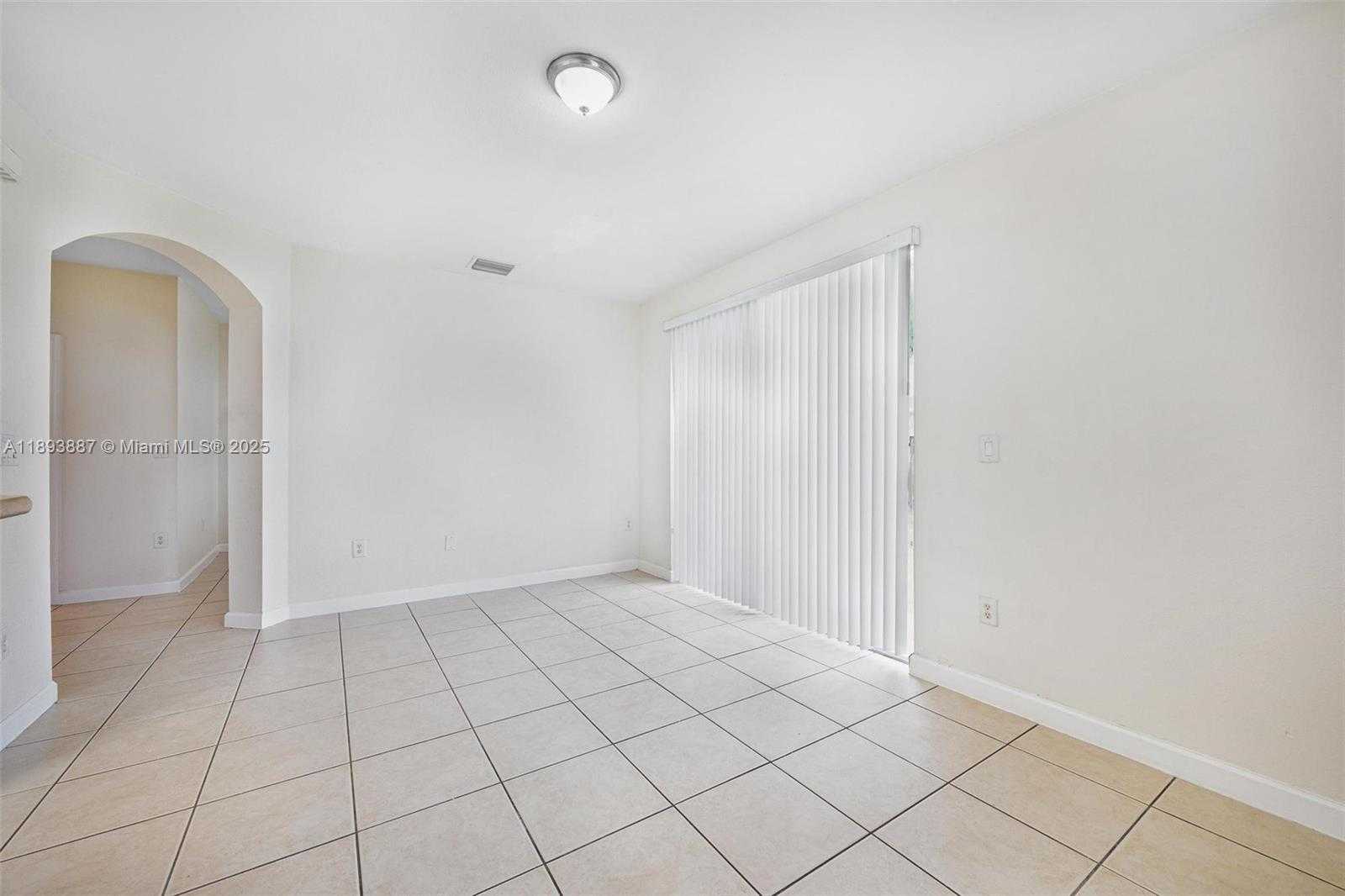 Small Image of 2884 SOUTH EAST 2ND DR, Homestead Number 29