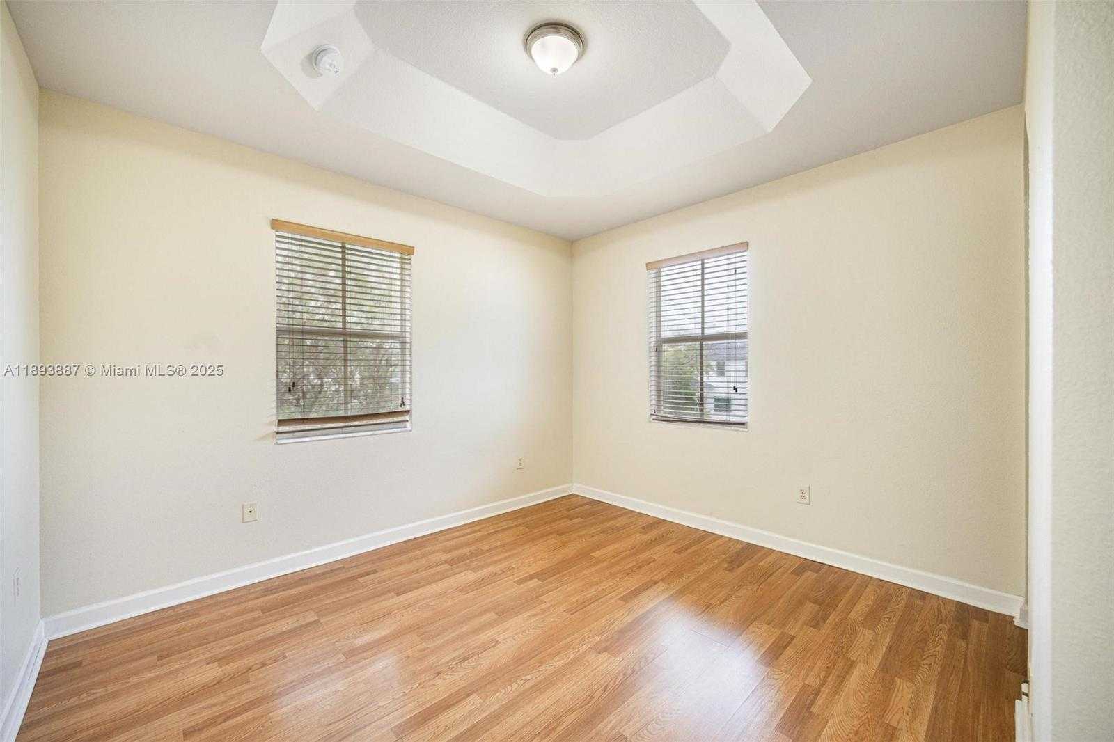 Small Image of 2884 SOUTH EAST 2ND DR, Homestead Number 35