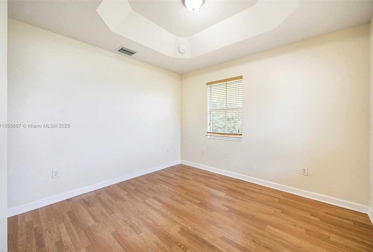 Small Image of 2884 SOUTH EAST 2ND DR, Homestead Number 37
