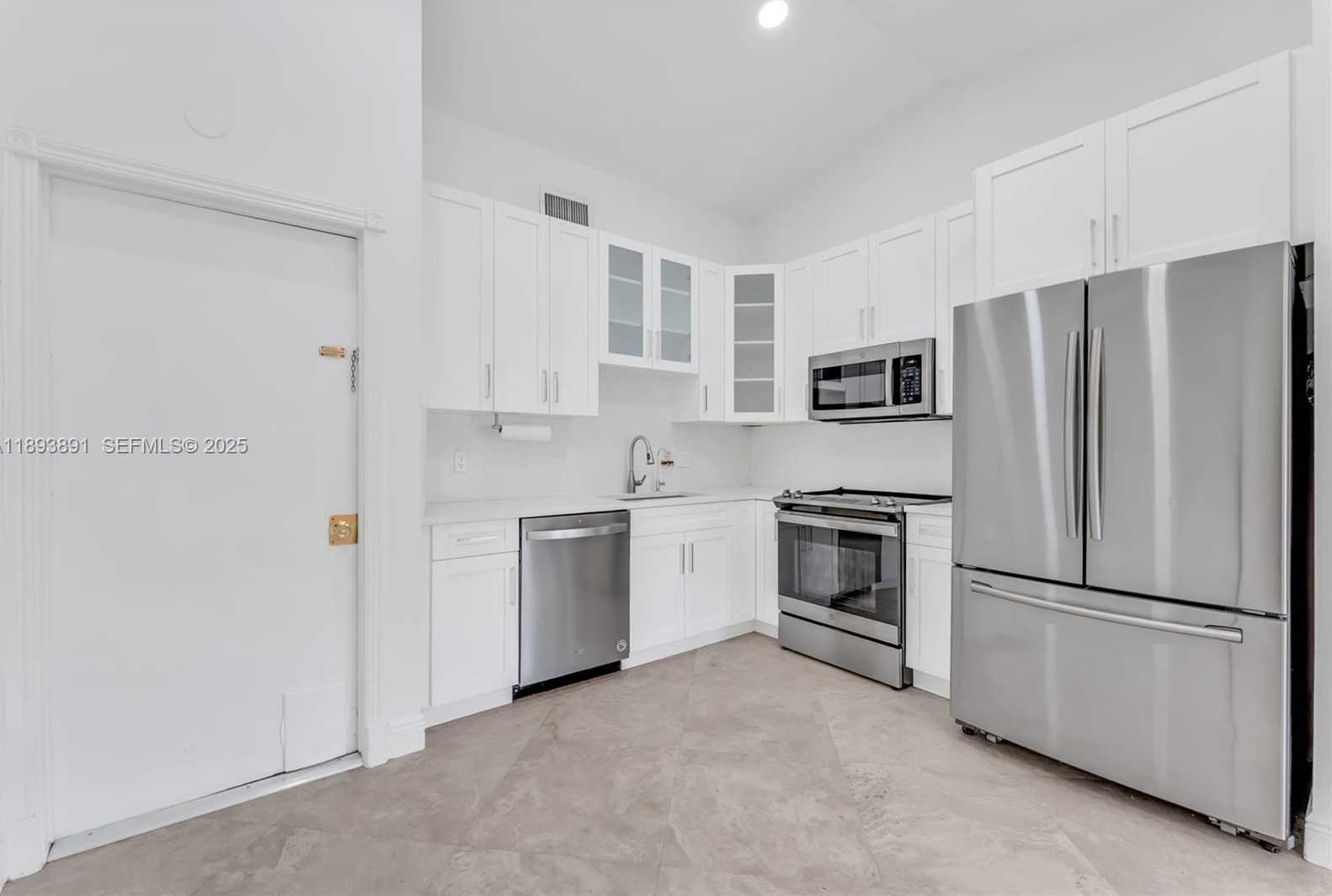 Small Image of 9801 RIDGECREEK RD, Boca Raton Number 11