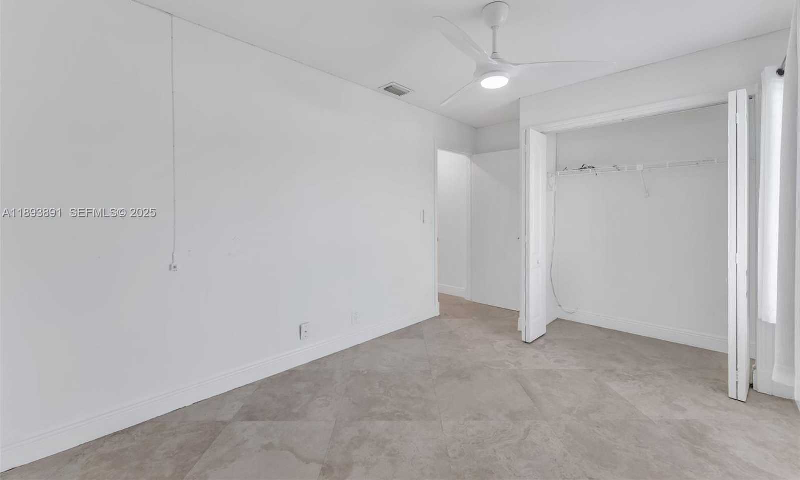 Small Image of 9801 RIDGECREEK RD, Boca Raton Number 28