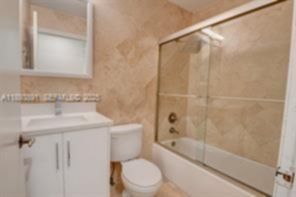 Small Image of 9801 RIDGECREEK RD, Boca Raton Number 32