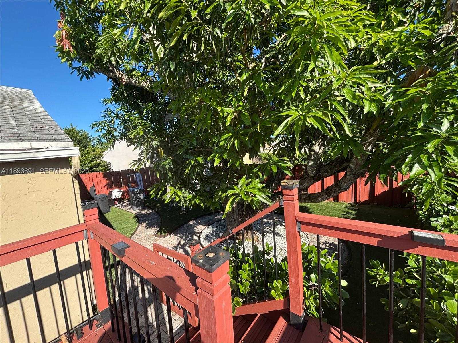 Small Image of 9801 RIDGECREEK RD, Boca Raton Number 39