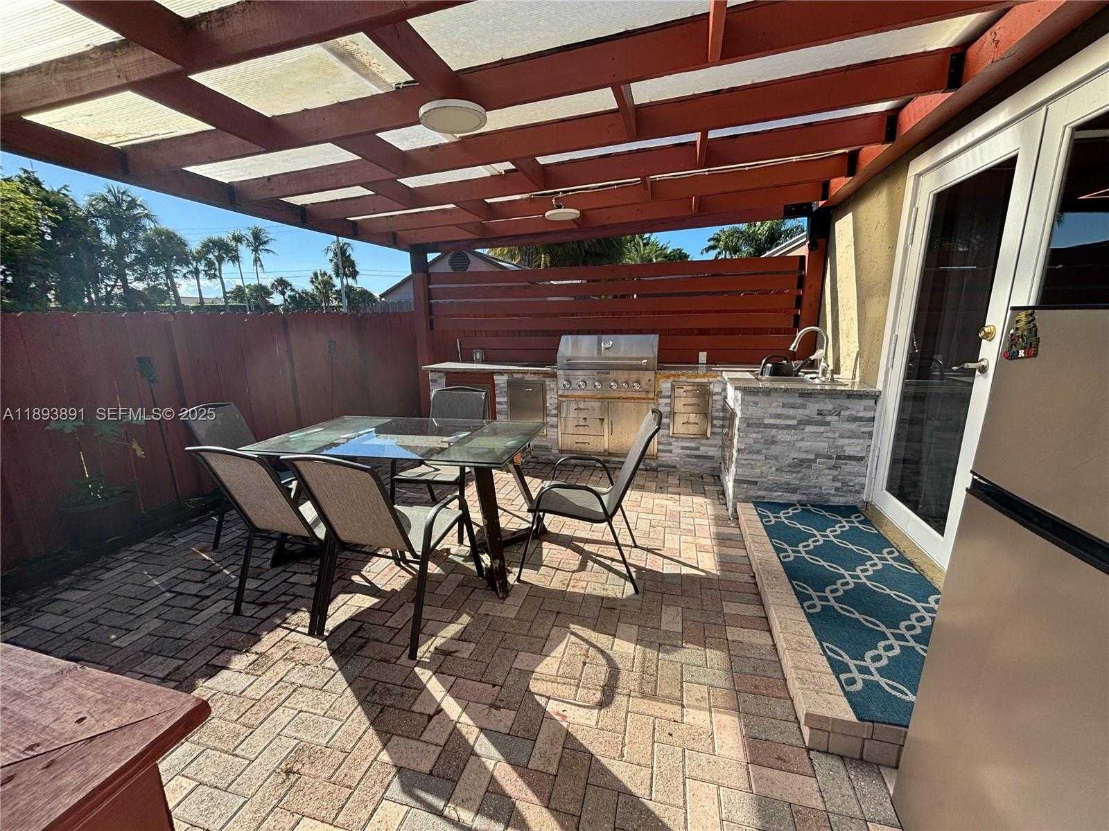 Small Image of 9801 RIDGECREEK RD, Boca Raton Number 41