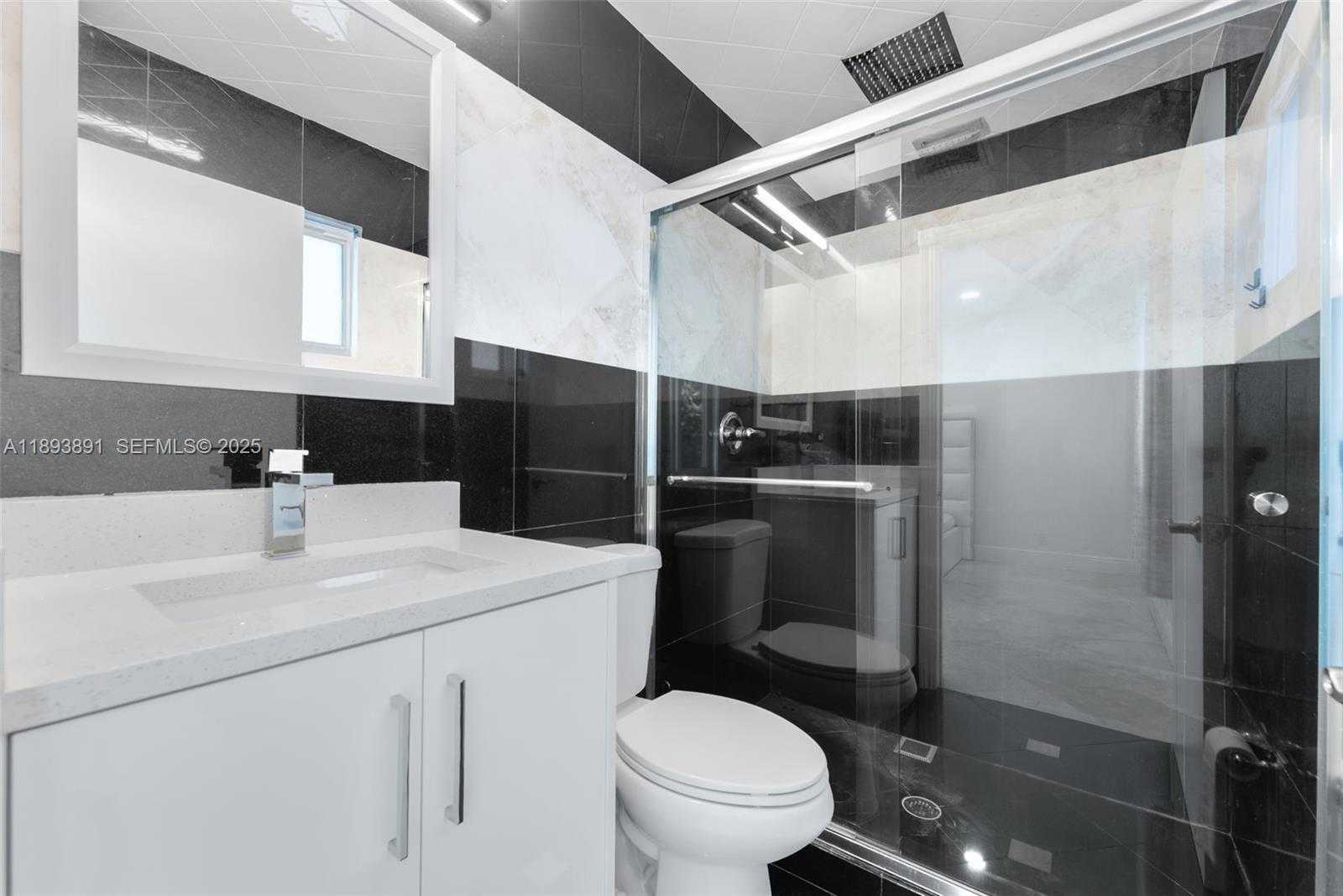 Small Image of 9801 RIDGECREEK RD, Boca Raton Number 48